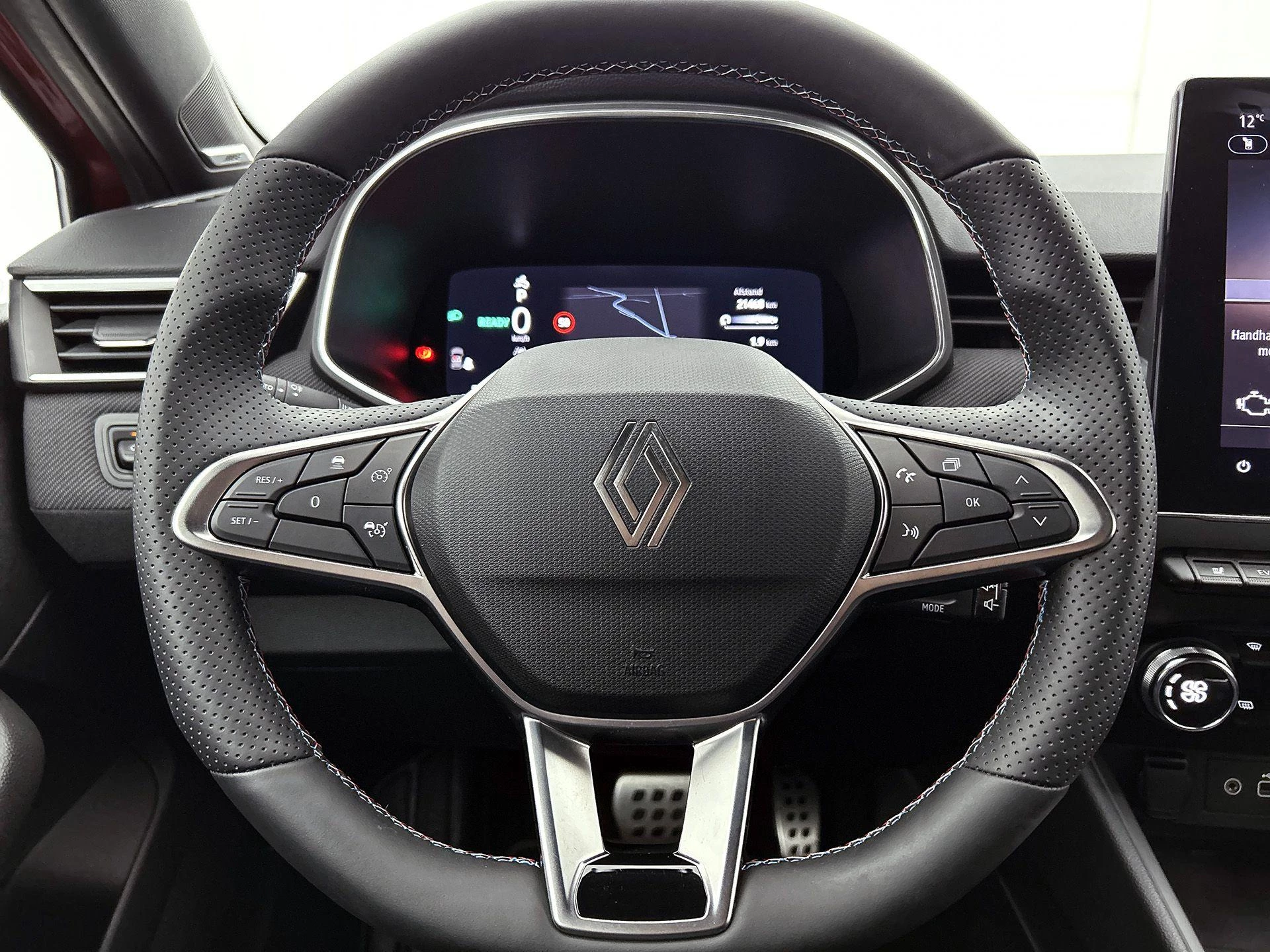 Renault-Clio-image-37