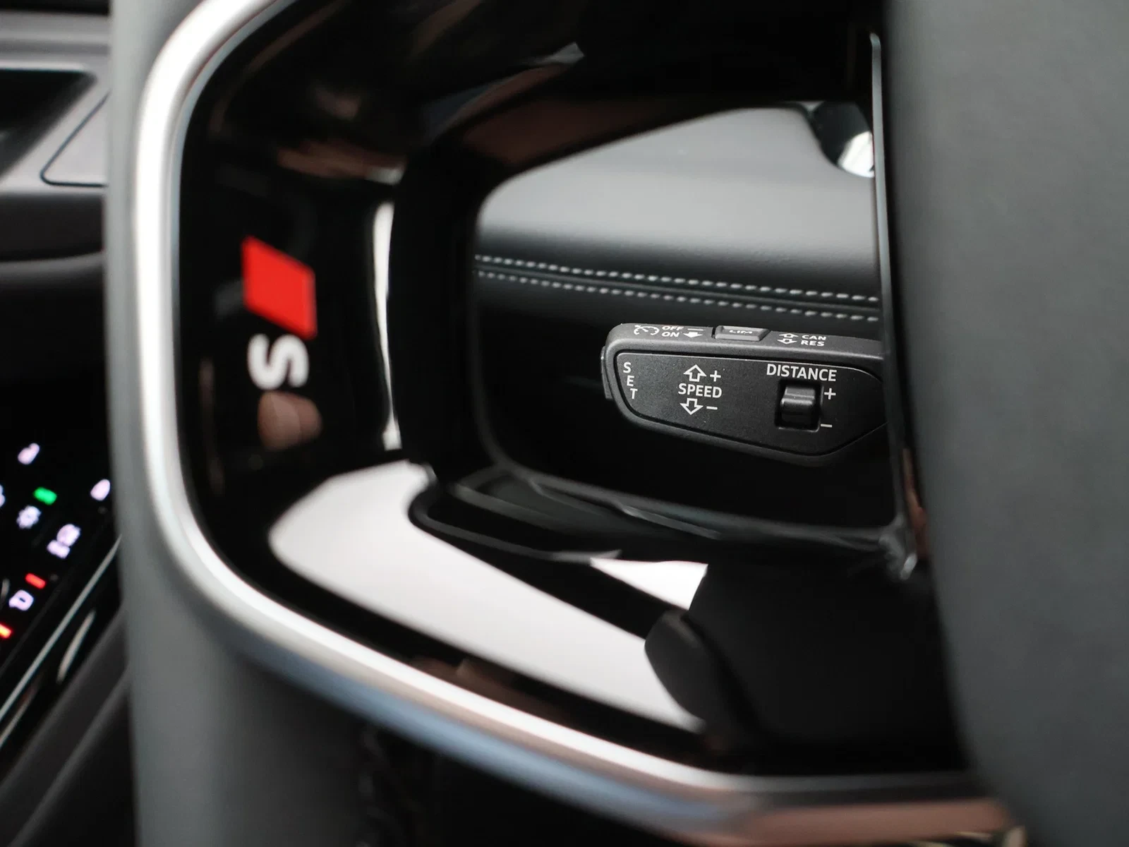 Audi Q6 e-tron Audi Q6 SUV Corporate S performance *ENKEL VOORSTEL VOOR PROFFESIONELEN*