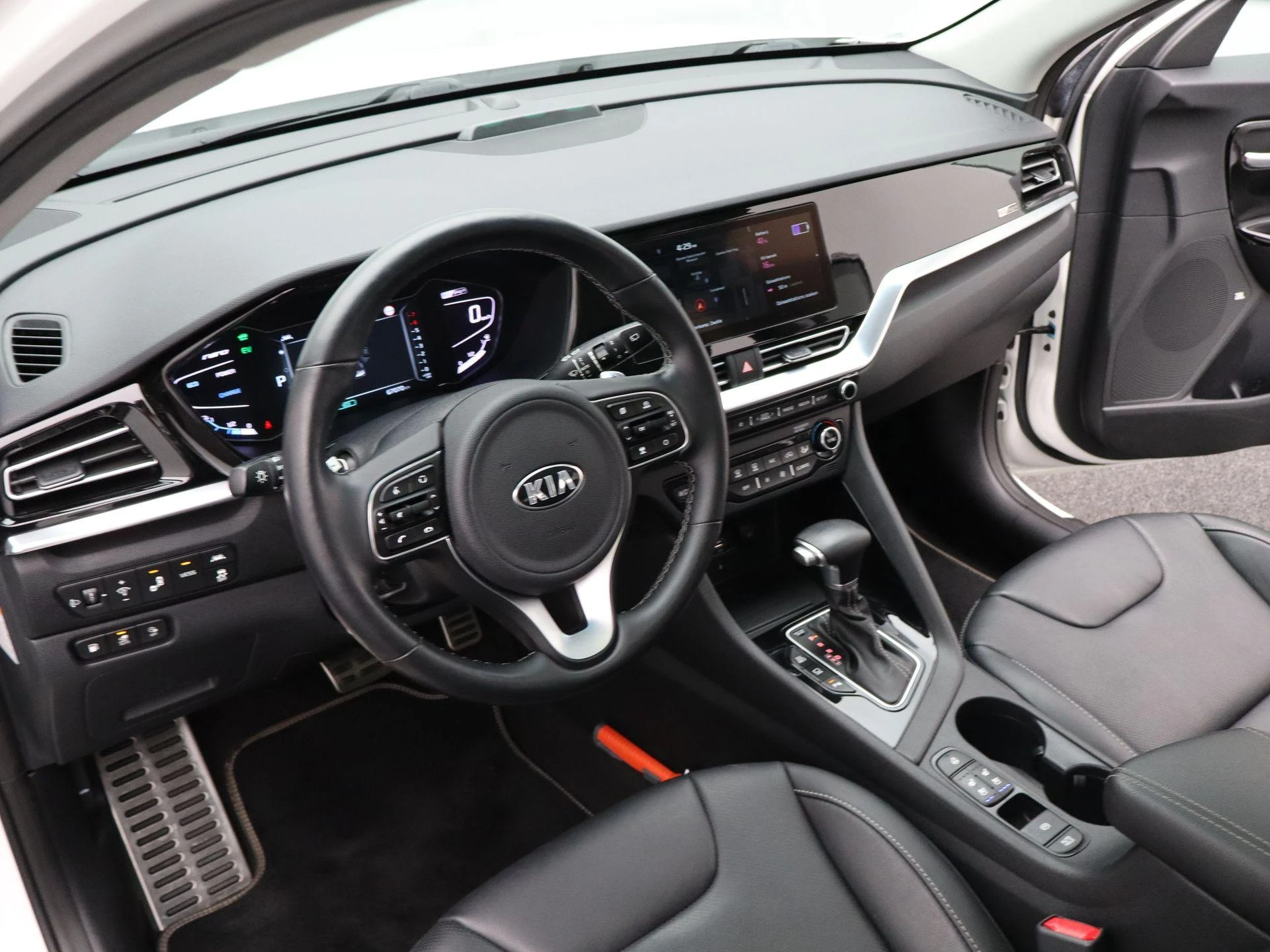 Kia-Niro-image-30