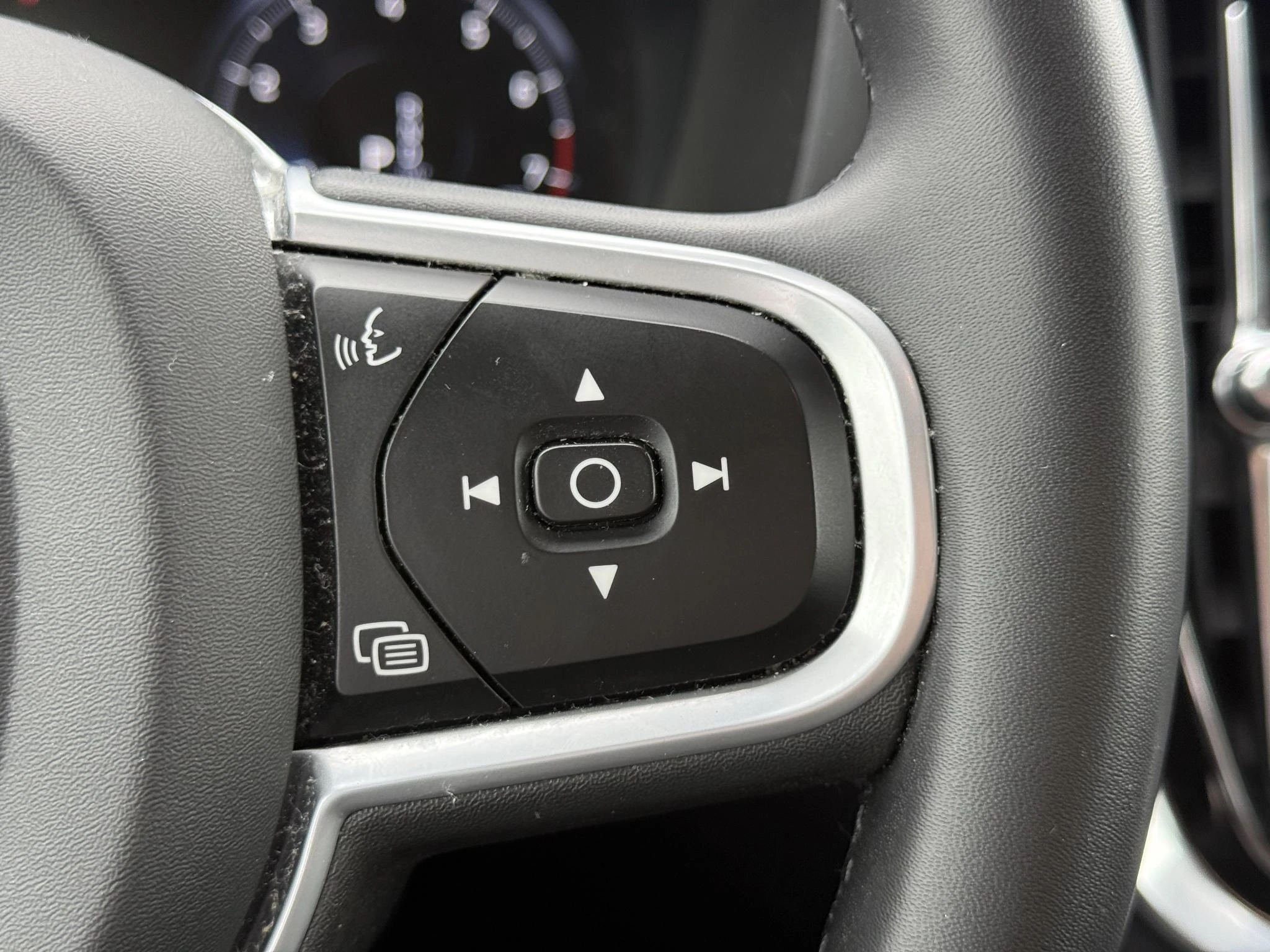 Volvo-V60-image-20