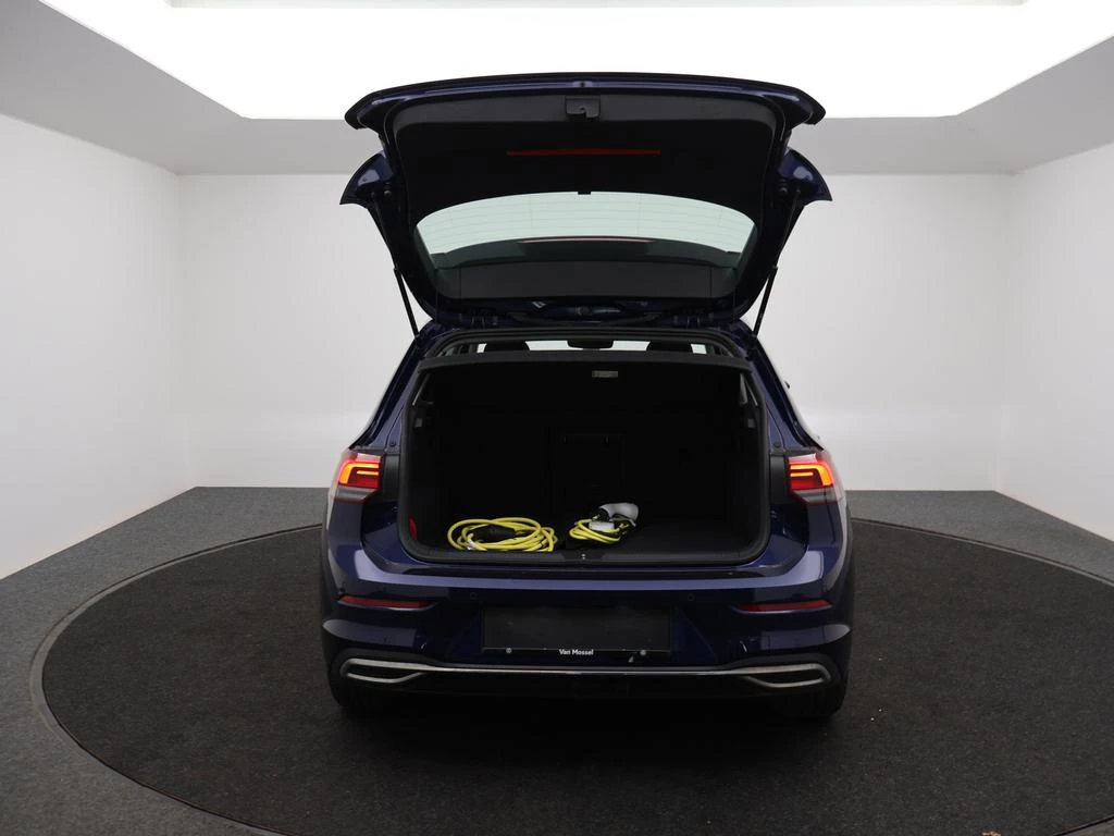 Volkswagen Golf VIII eHybrid Golf Style Business PHEV 1.4TSI eHybrid 150PK *AUTOMAAT*ALCANTARA*ACC*APP-CONNECT*NAVI*...*