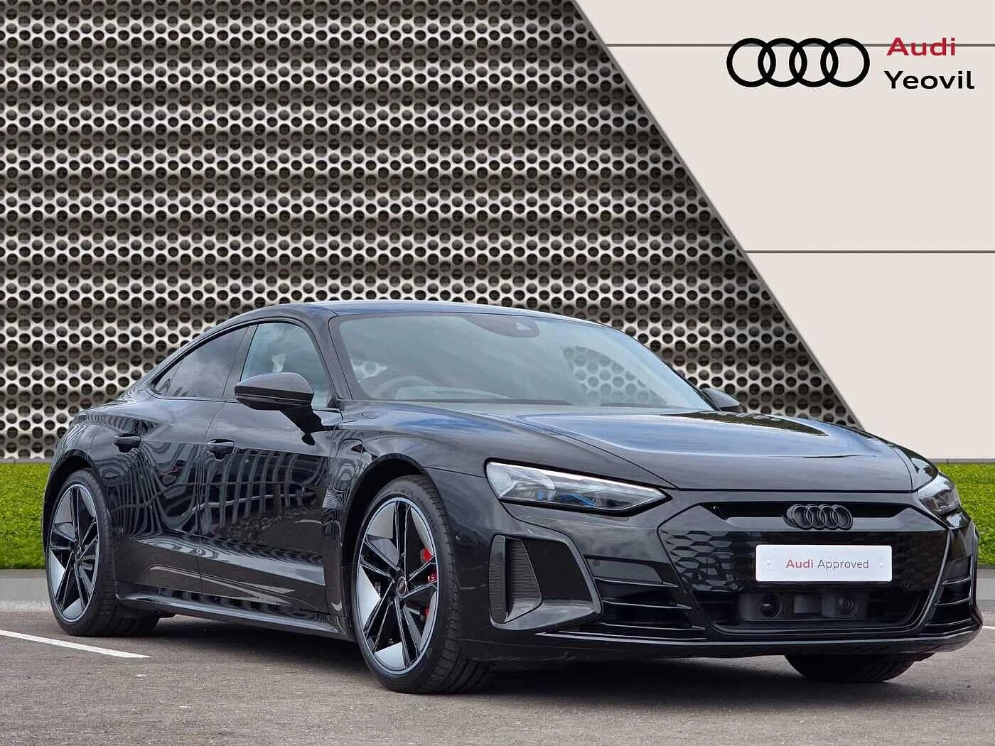 Audi-e-tron GT-image-0