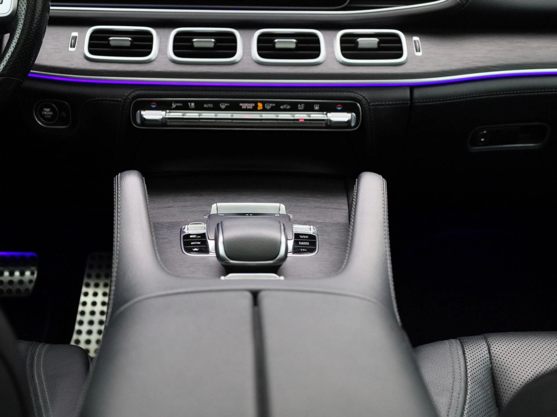 Mercedes-Benz-GLE-image-9