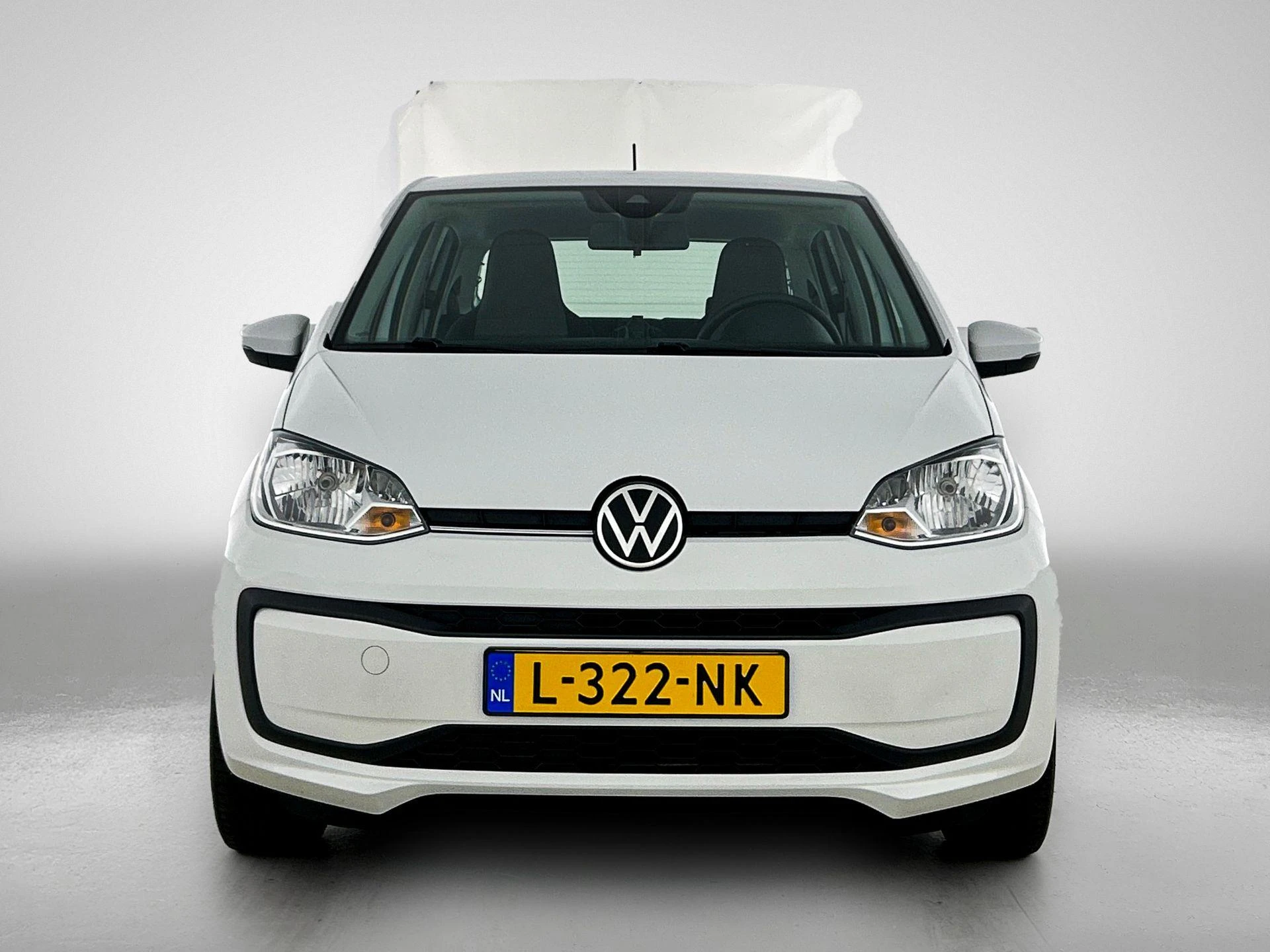Volkswagen-up!-image-4