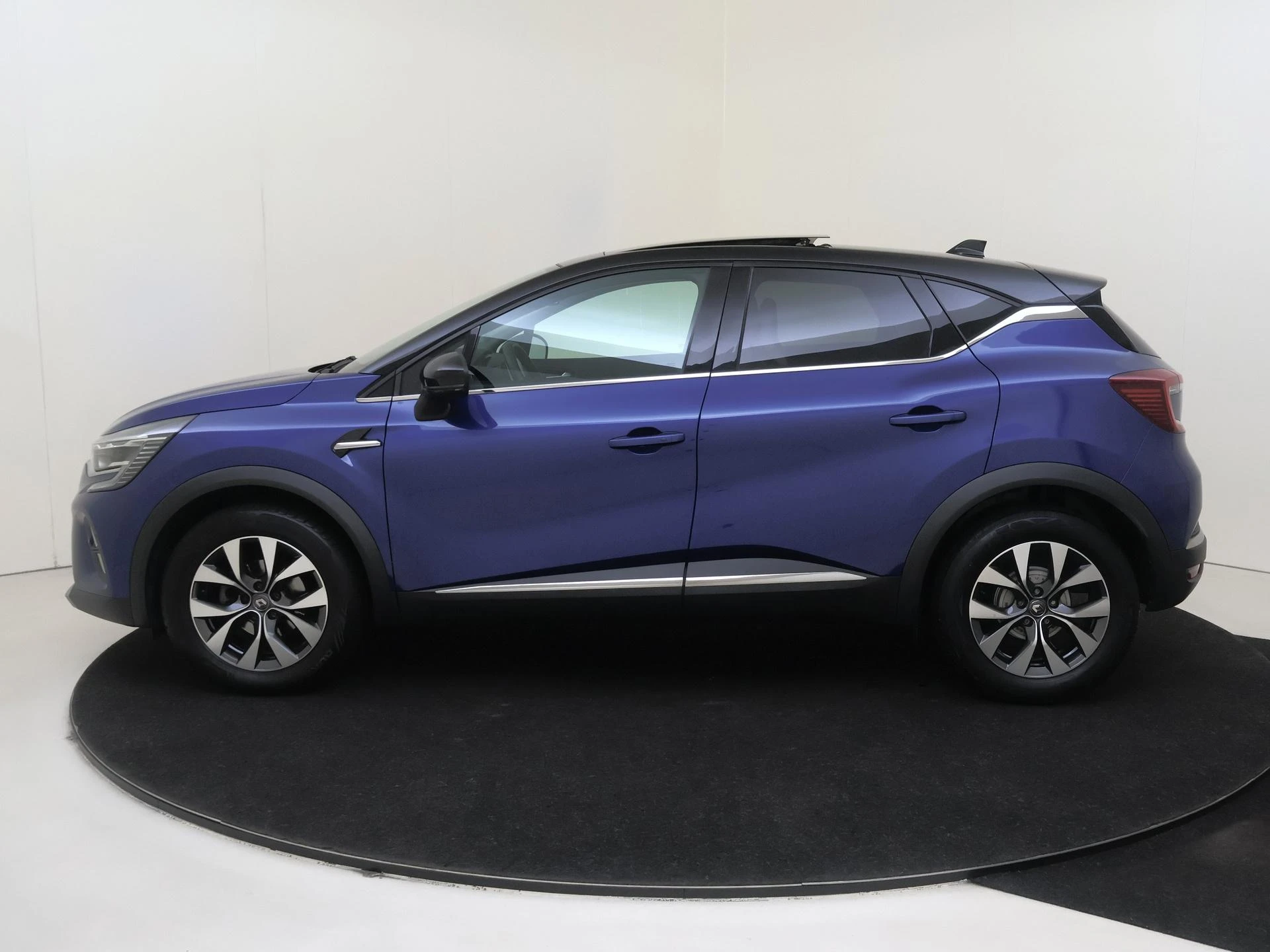 Renault-Captur-image-7