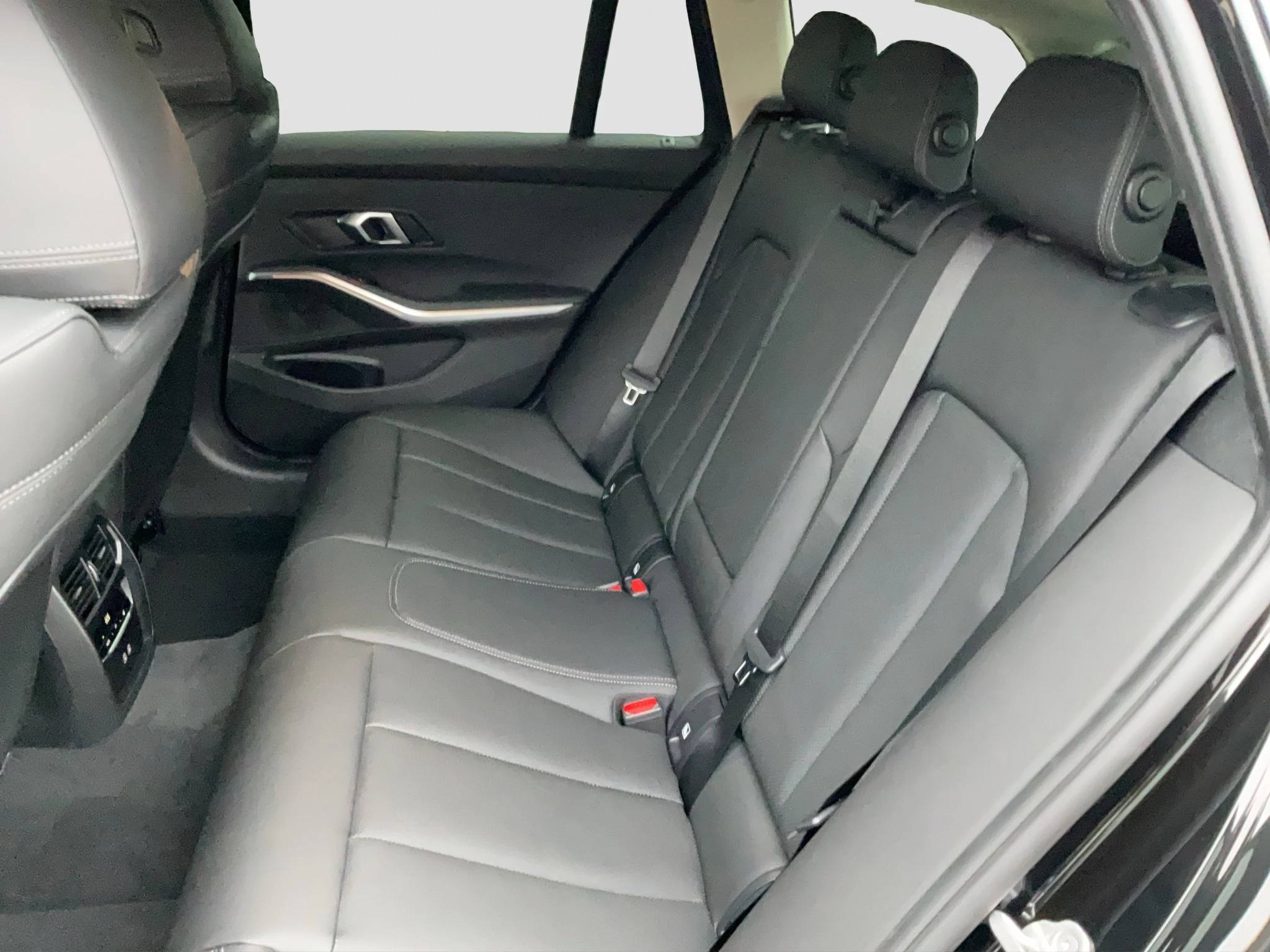 BMW-3er Reihe-image-8