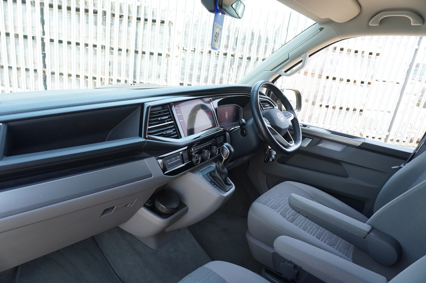 Volkswagen-California-image-1
