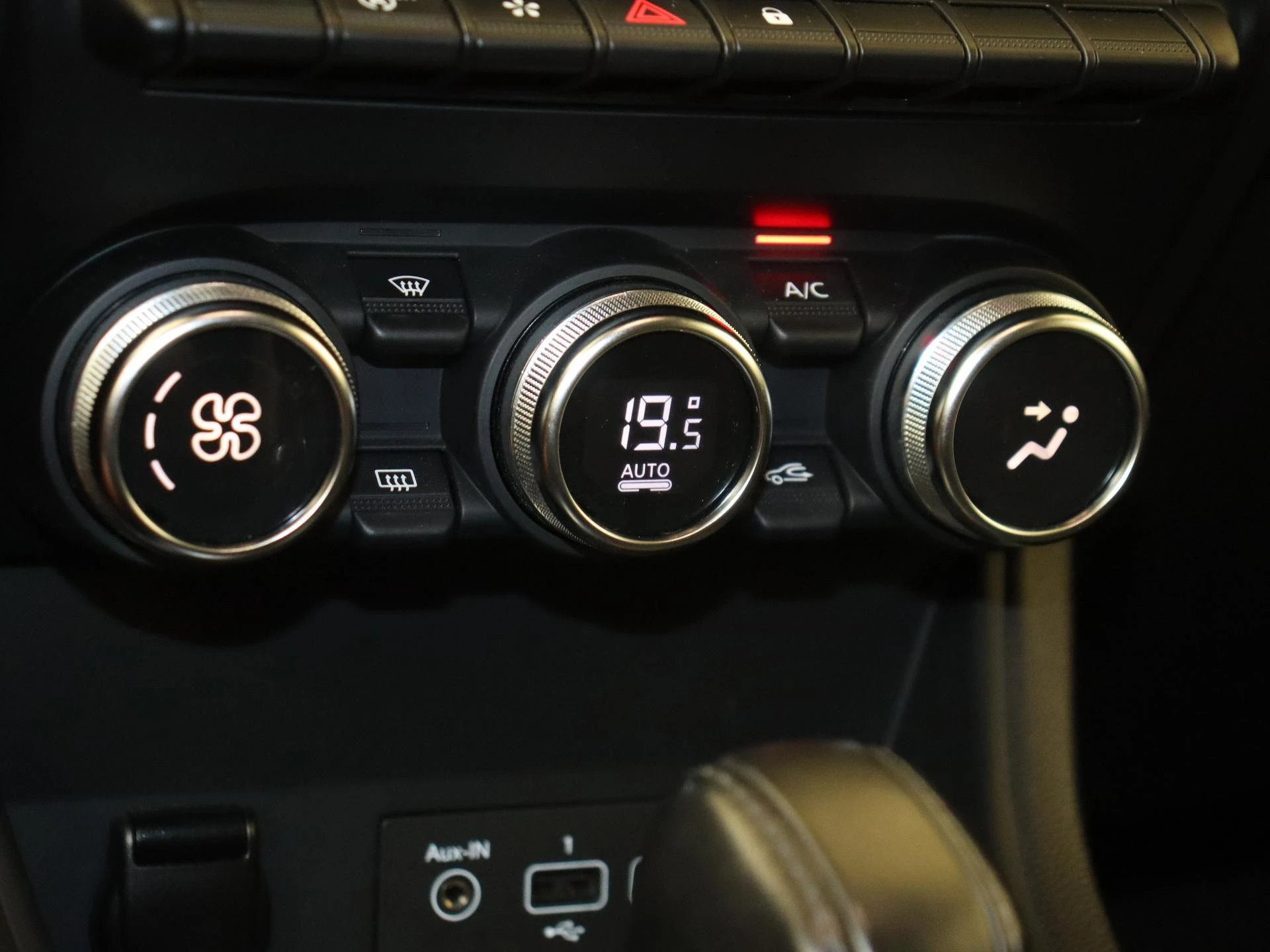 Renault-Captur-image-19