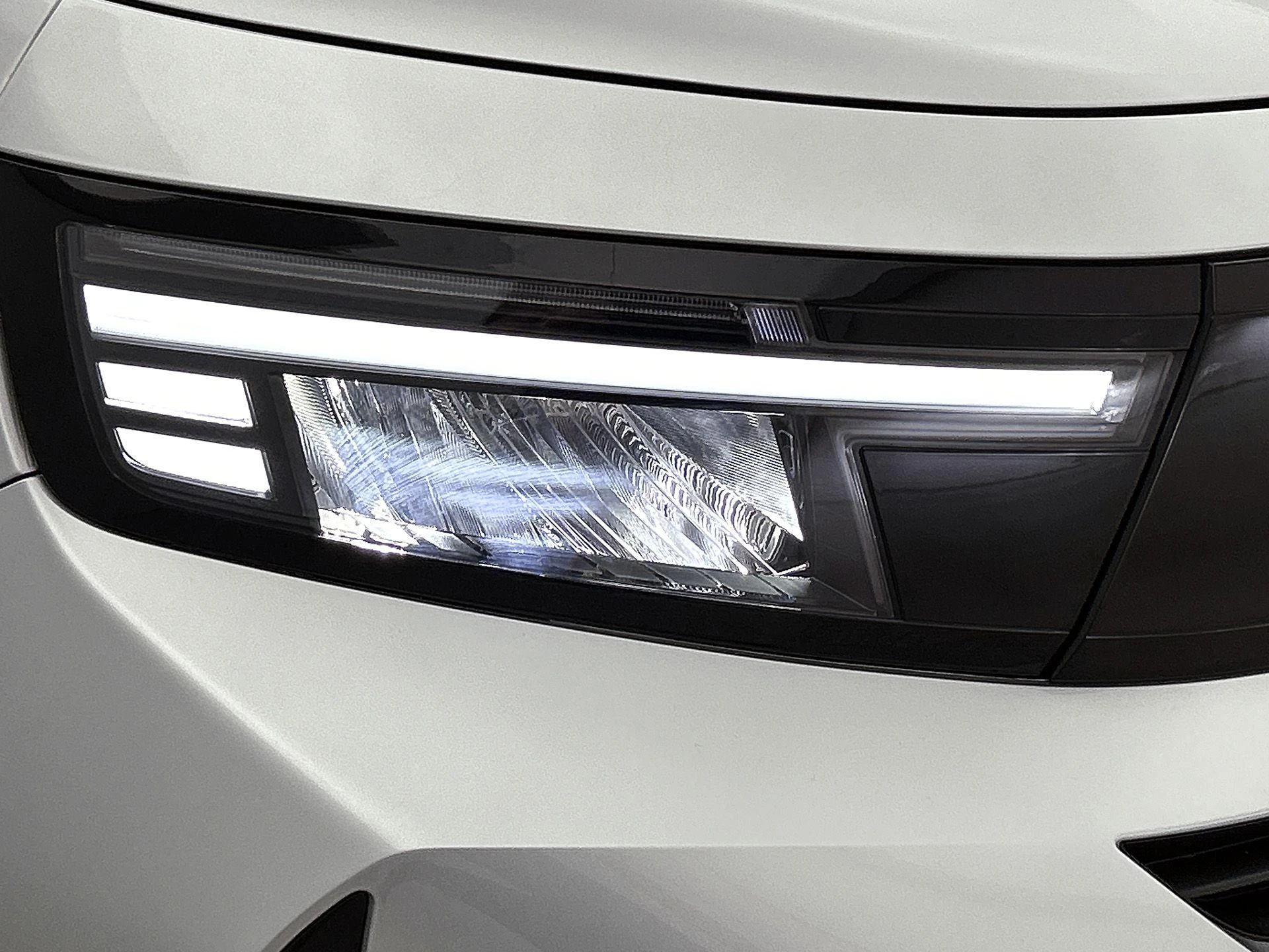 Opel-Frontera-image-11