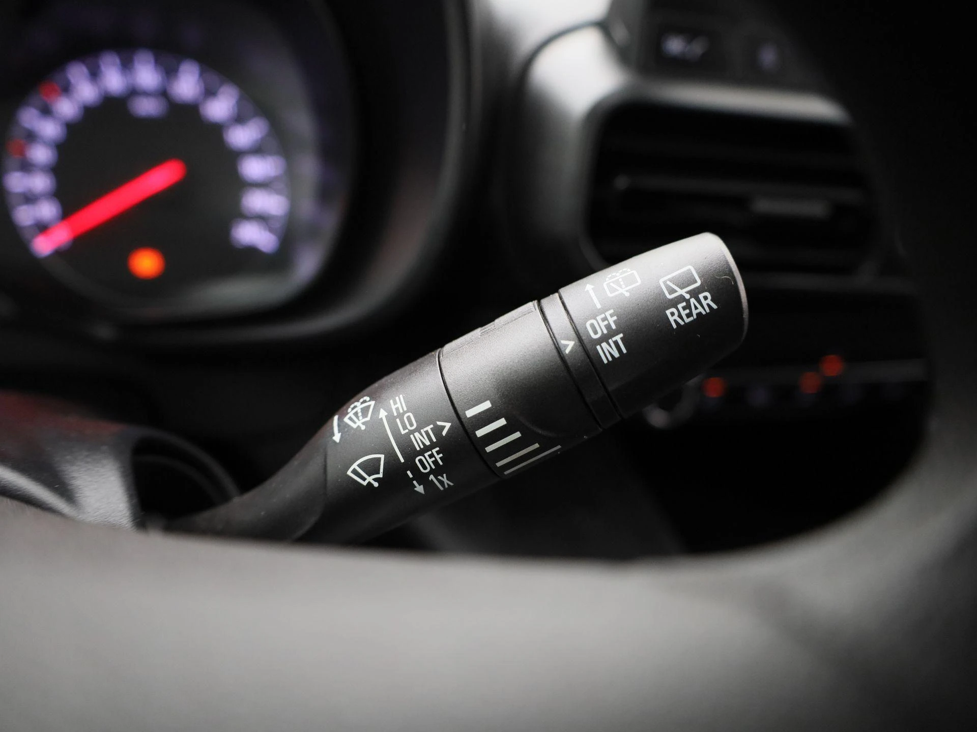 Opel-Combo-image-18