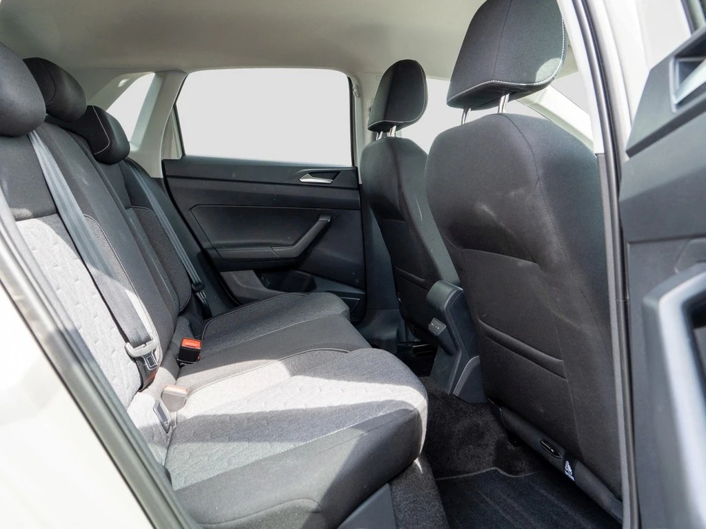 Volkswagen-Polo-image-8