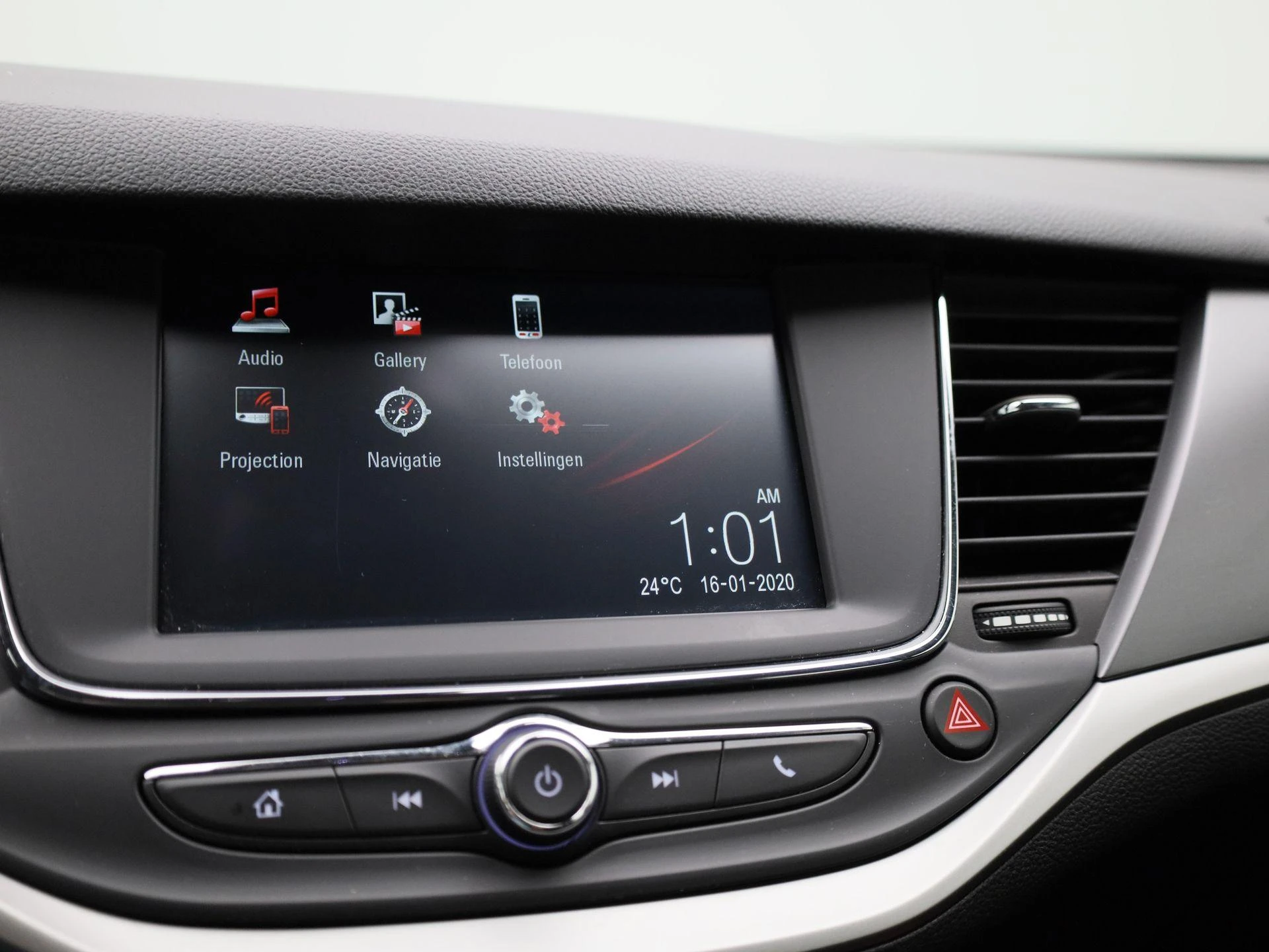 Opel-Astra-image-13