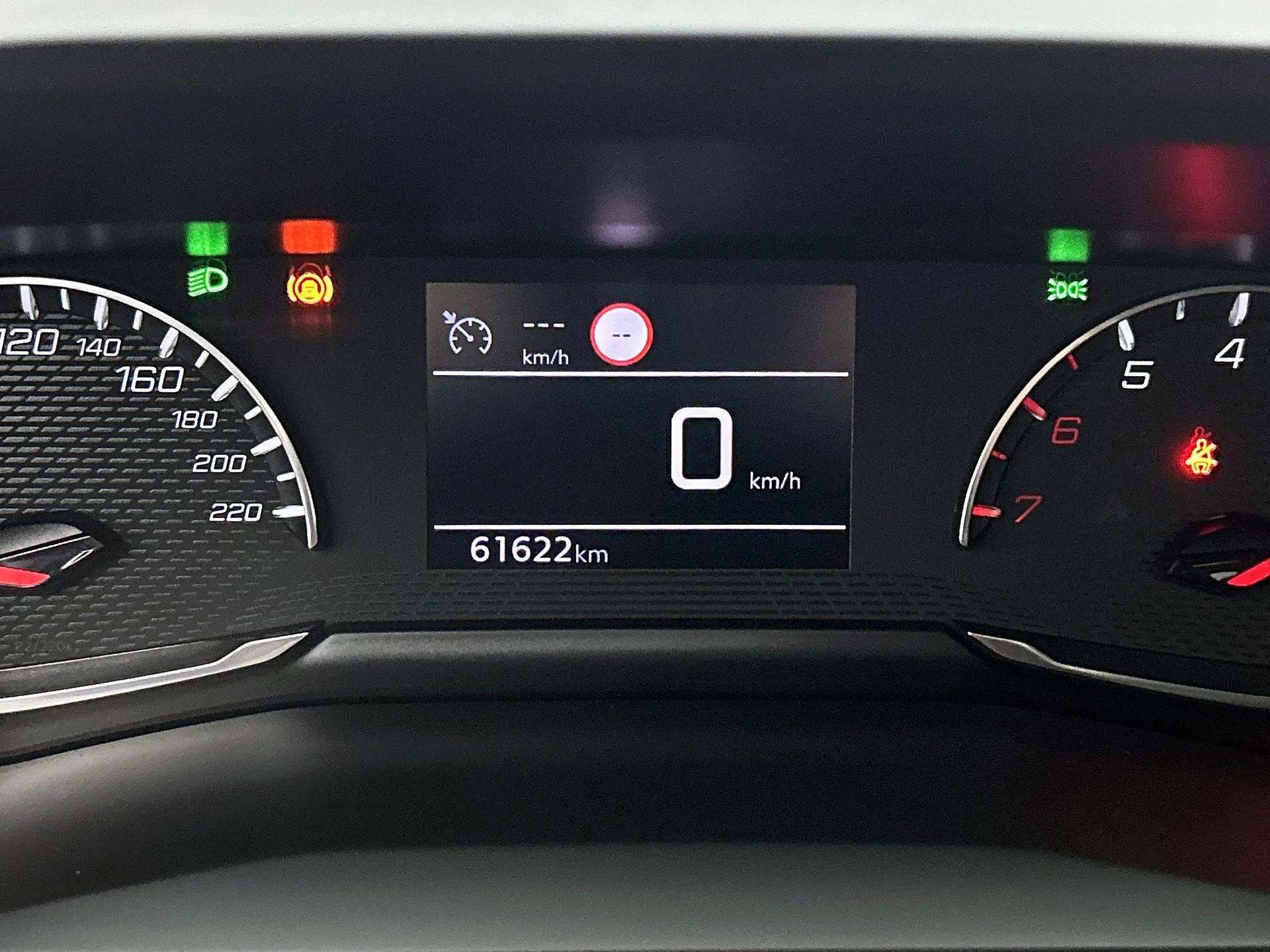 Peugeot-2008-image-14