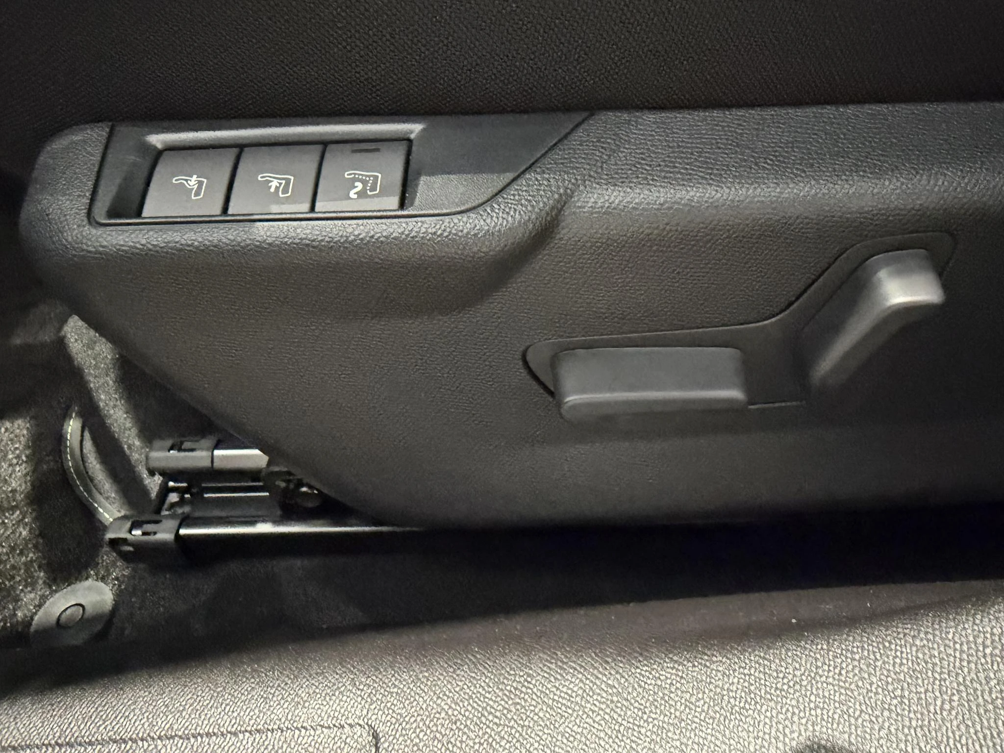 Peugeot-2008-image-16