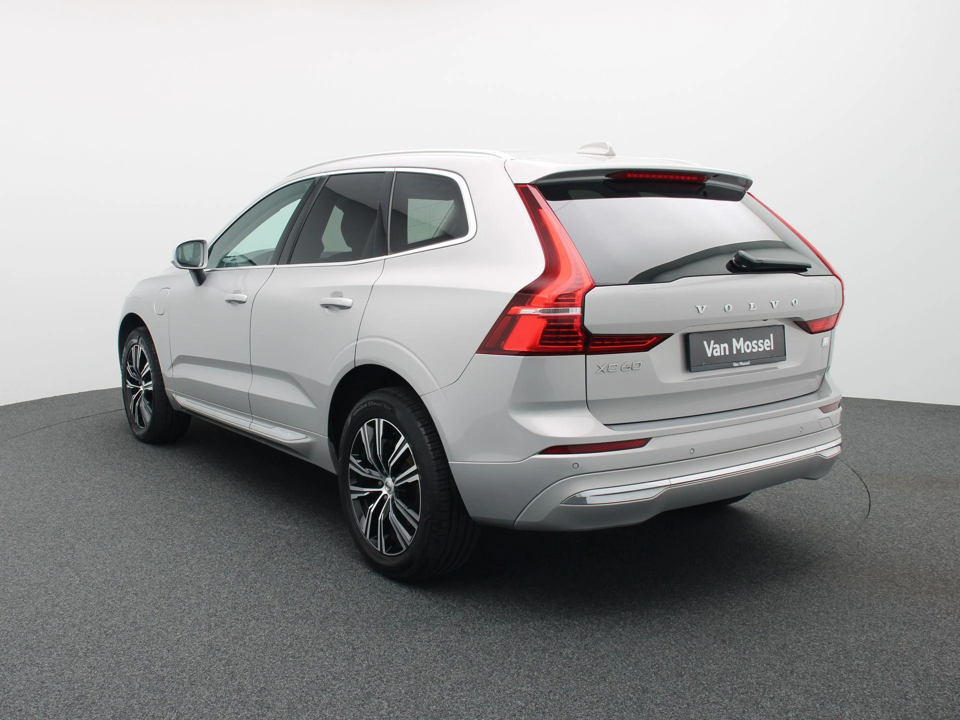 Volvo-XC60-image-1