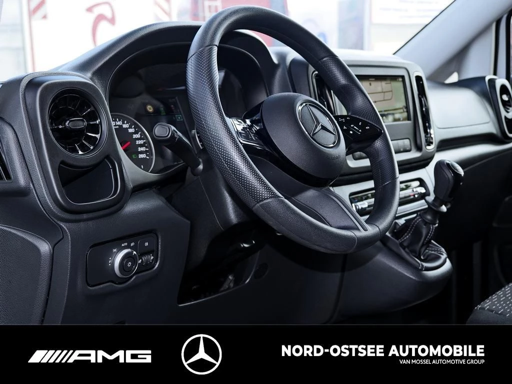 Mercedes-Benz Vito 116 NEUES MODELL AHK NAVI KAMERA TEMPOMAT