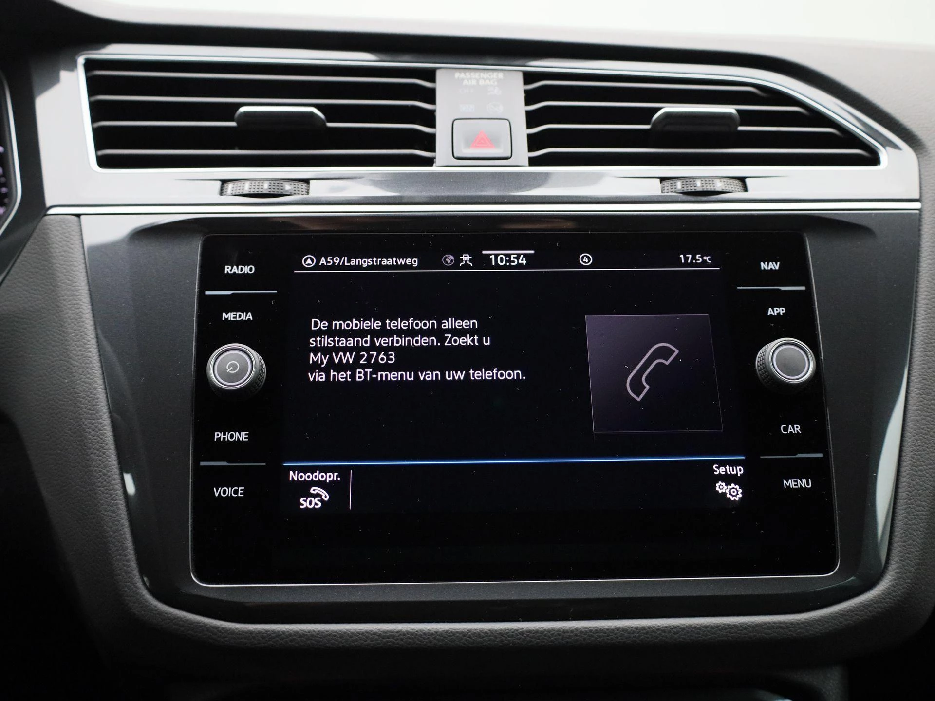 Volkswagen-Tiguan-image-25