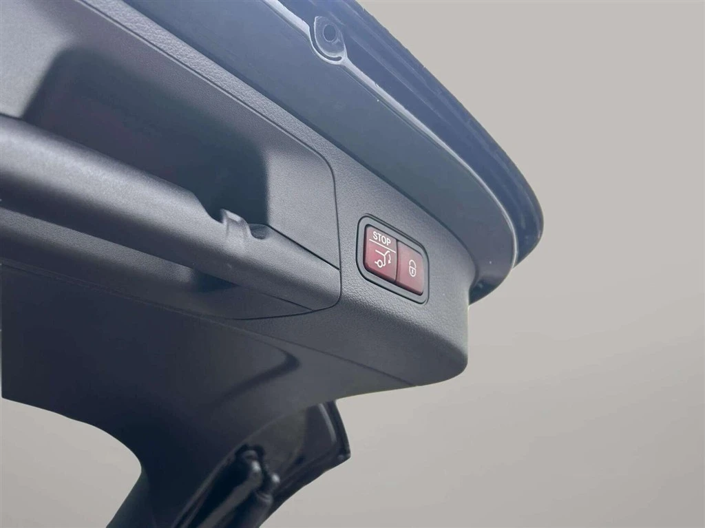 Mercedes-Benz-EQA-image-23