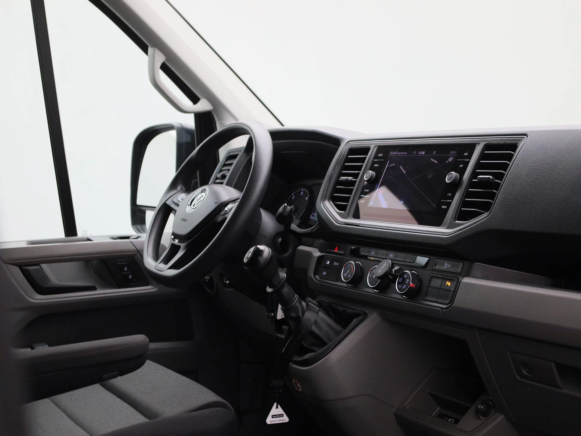 Volkswagen-Crafter-image-6