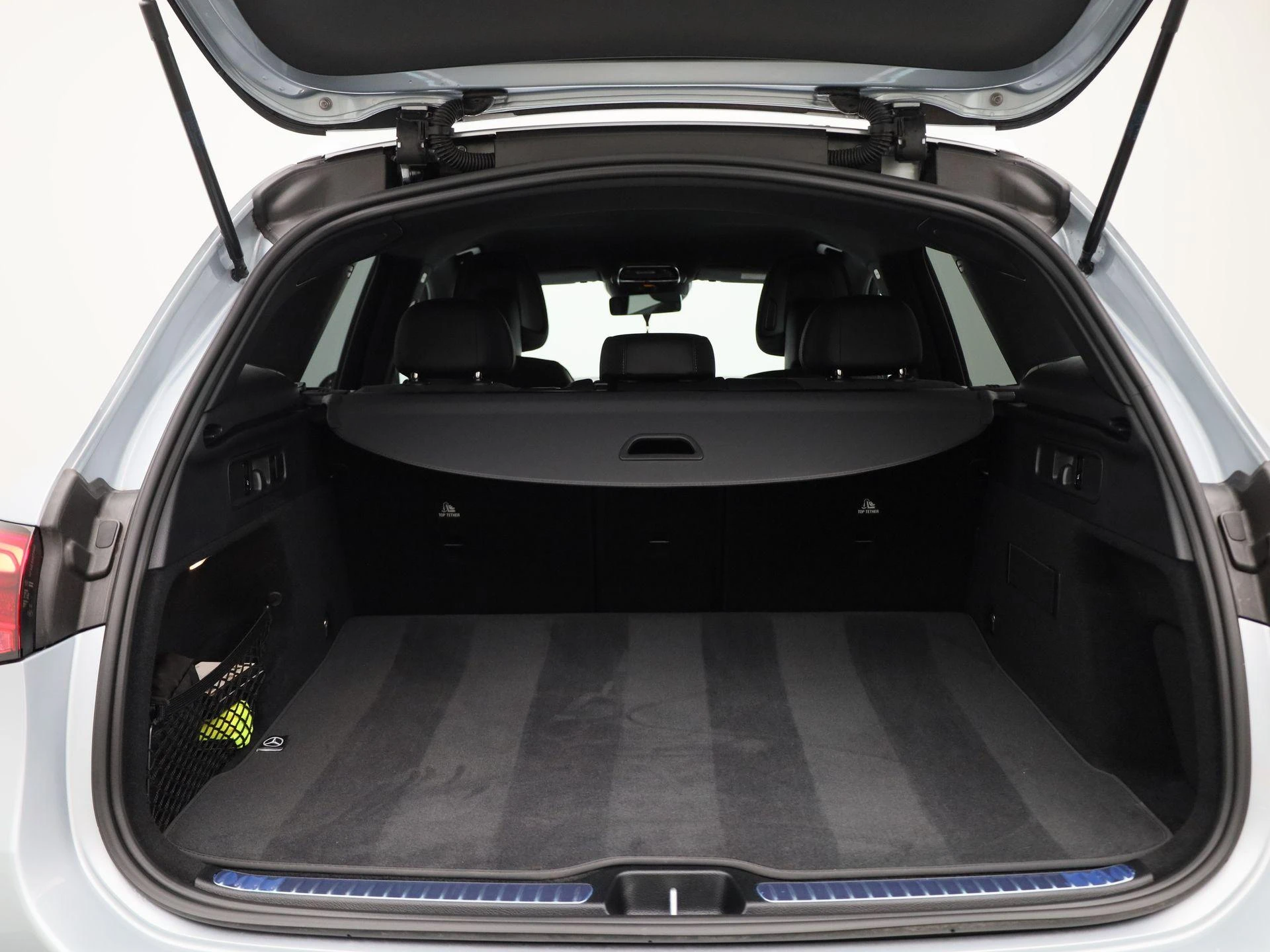 Mercedes-Benz-GLC-image-12