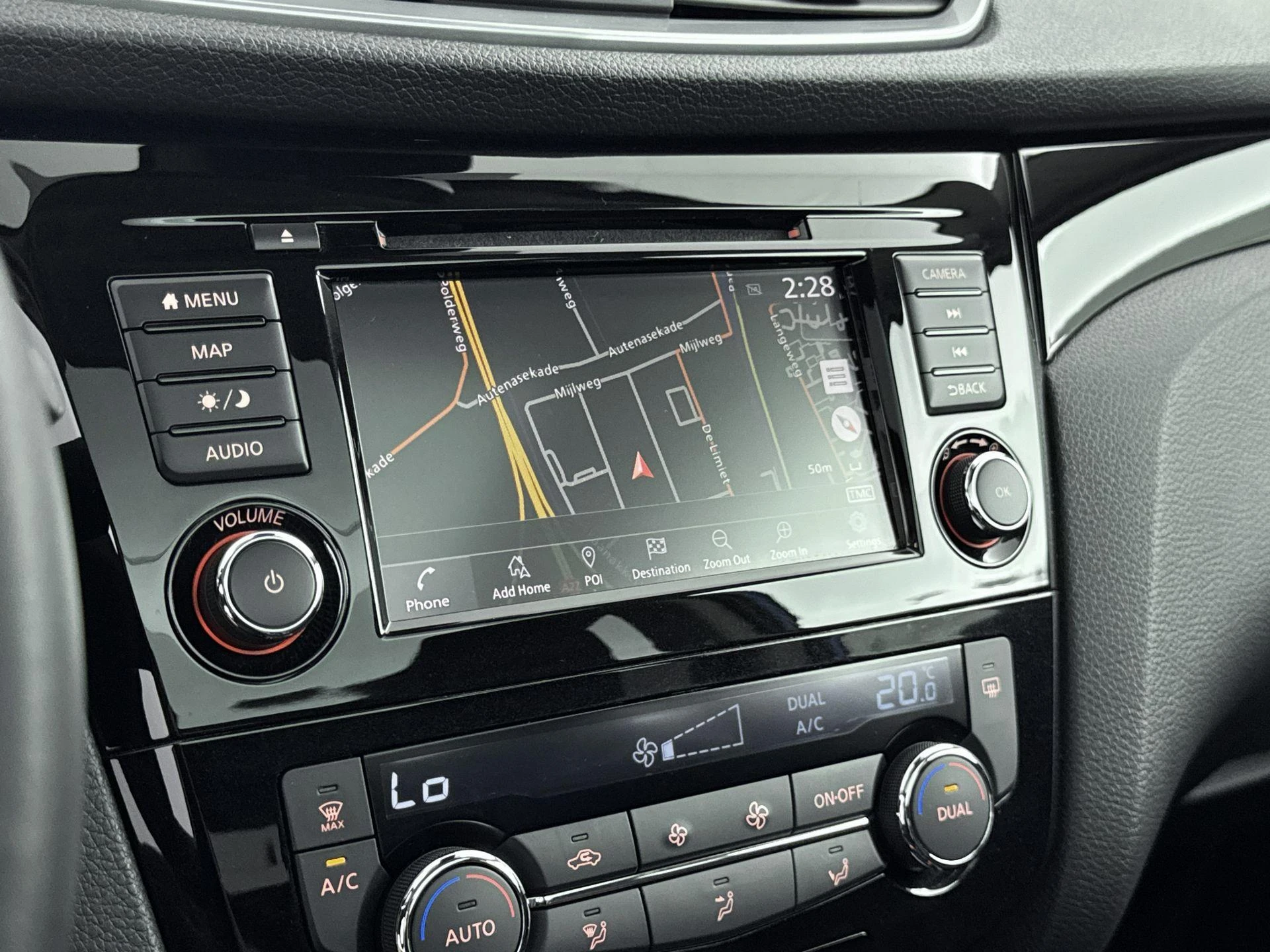 Nissan-QASHQAI-image-12