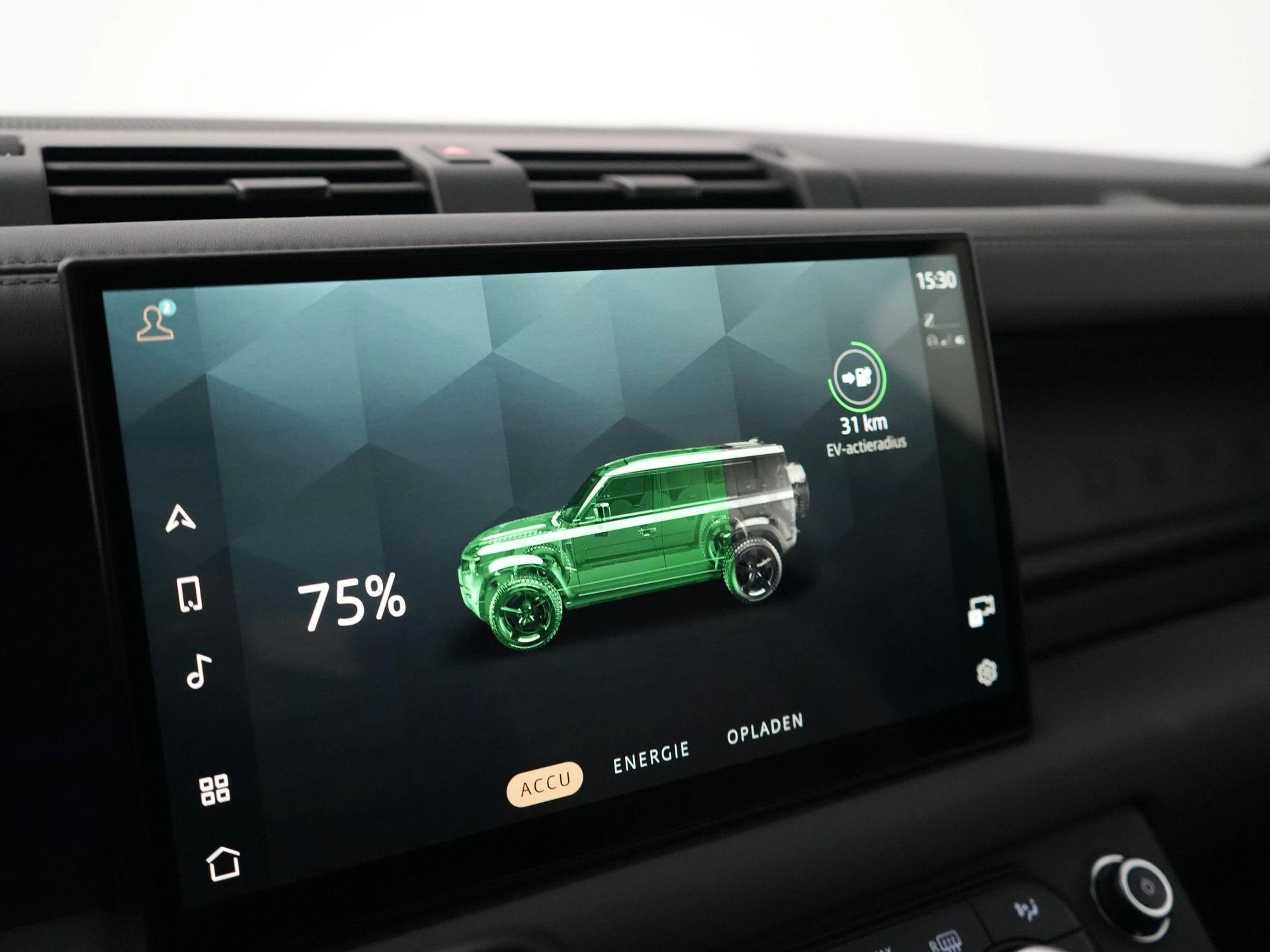 Land Rover-Defender-image-32