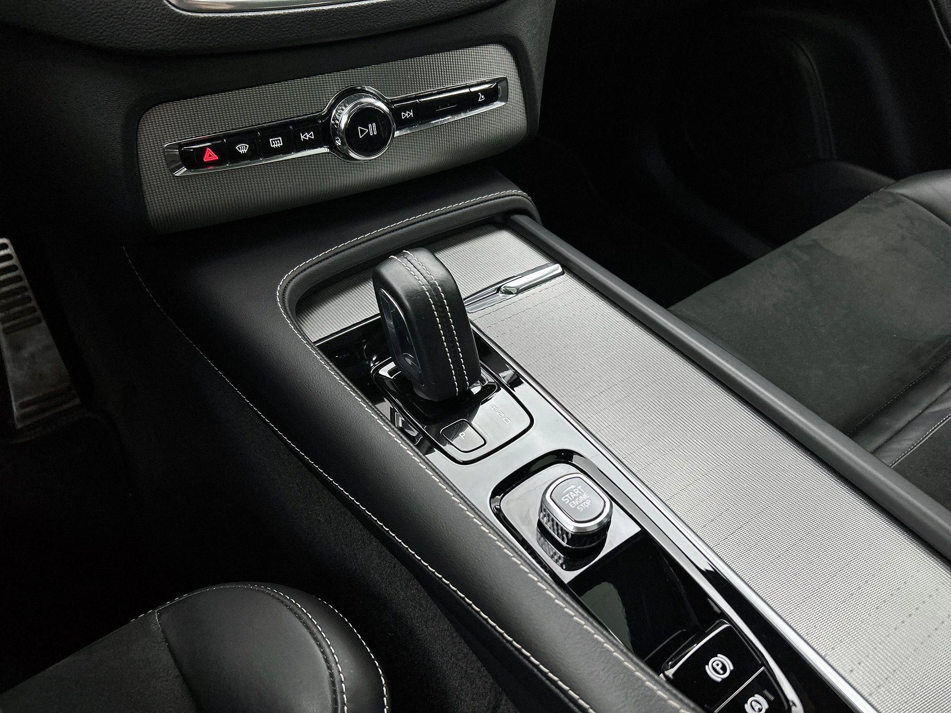 Volvo-XC90-image-30