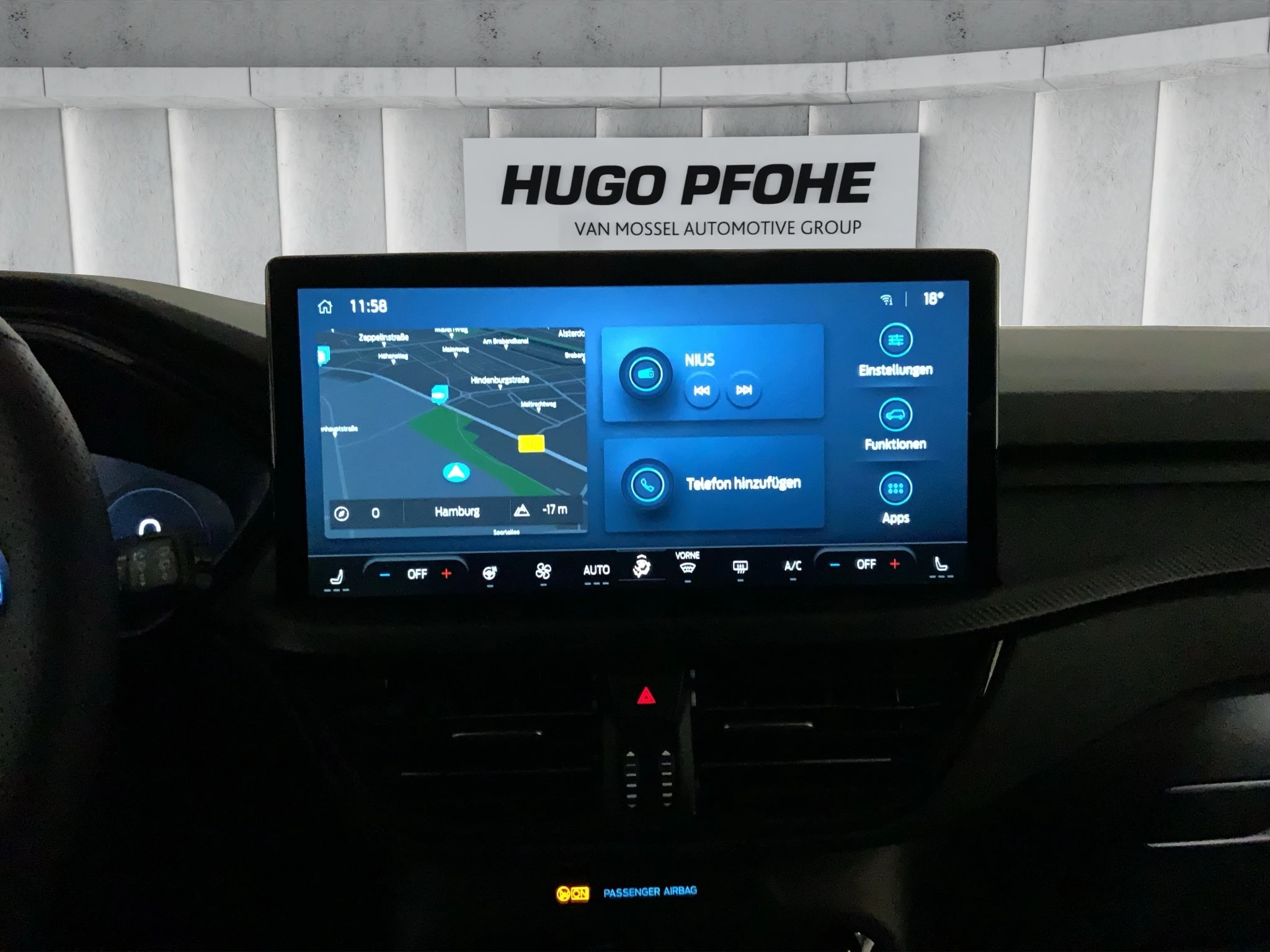 Ford Kuga ST-Line X Aut.*PANO*AHK*360GRAD*LED-MATRIX*NAVI*GRA*WINTER-PKT..