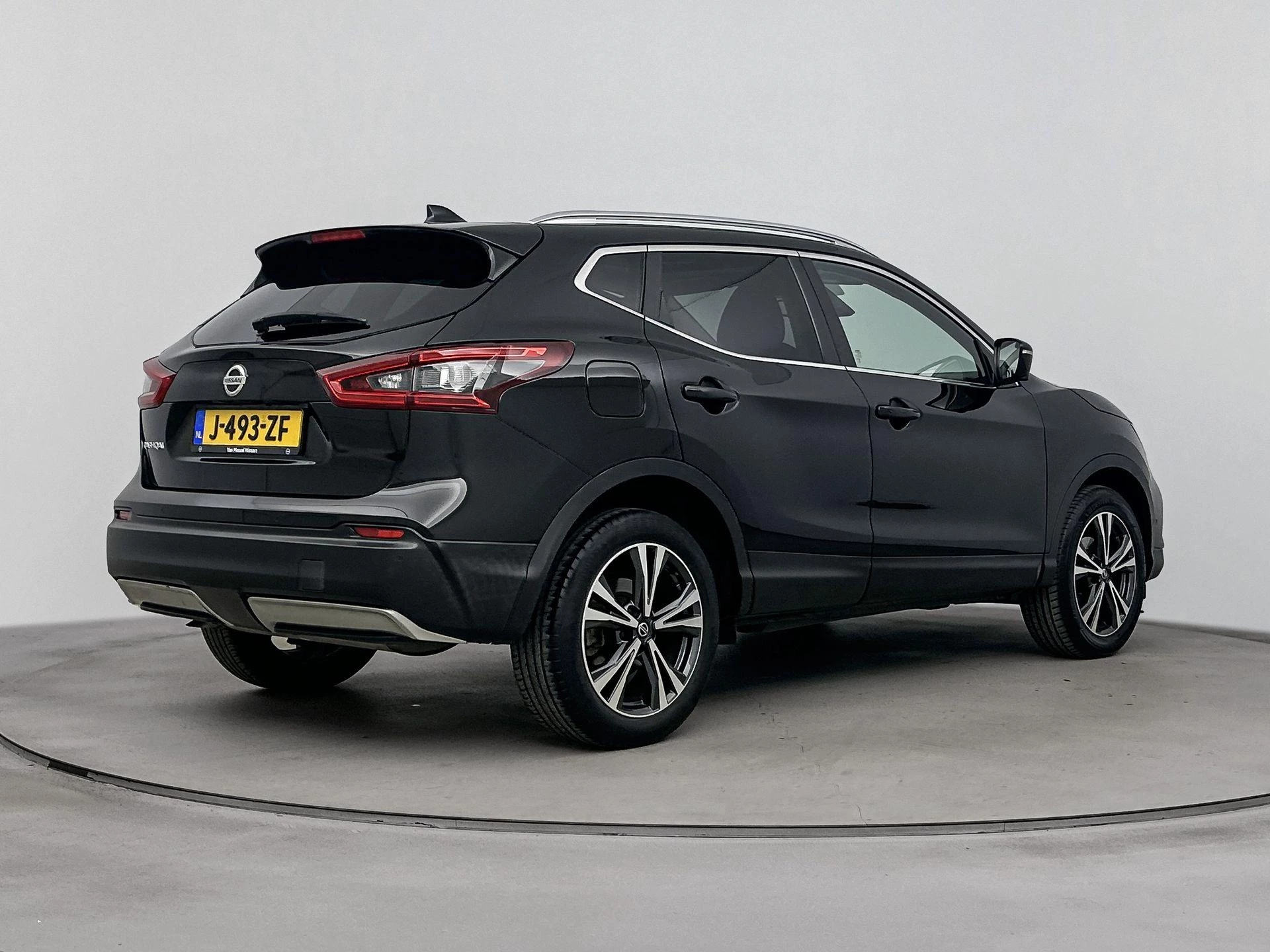 Nissan-QASHQAI-image-6