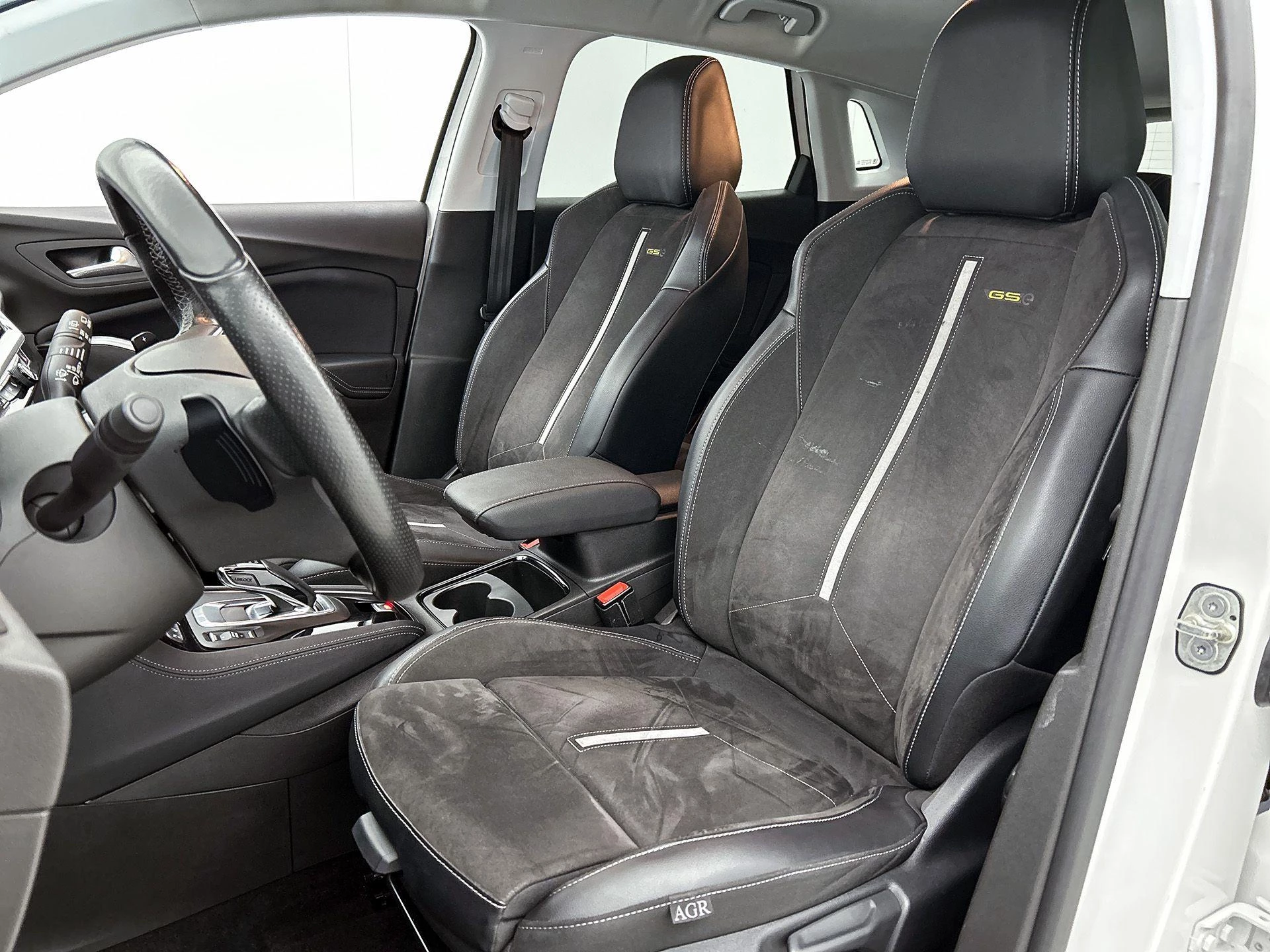 Opel-Grandland-image-38