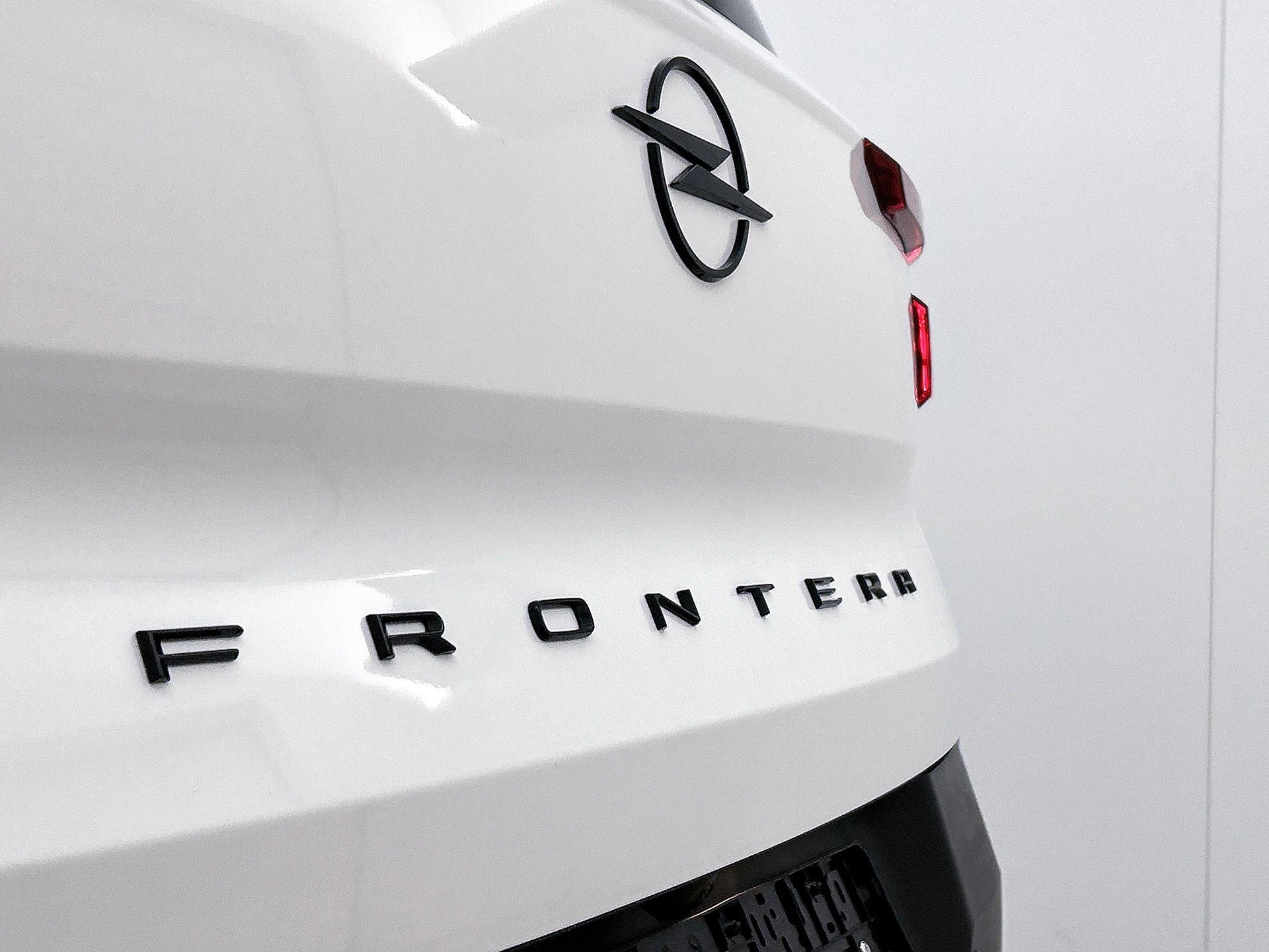 Opel-Frontera-image-22
