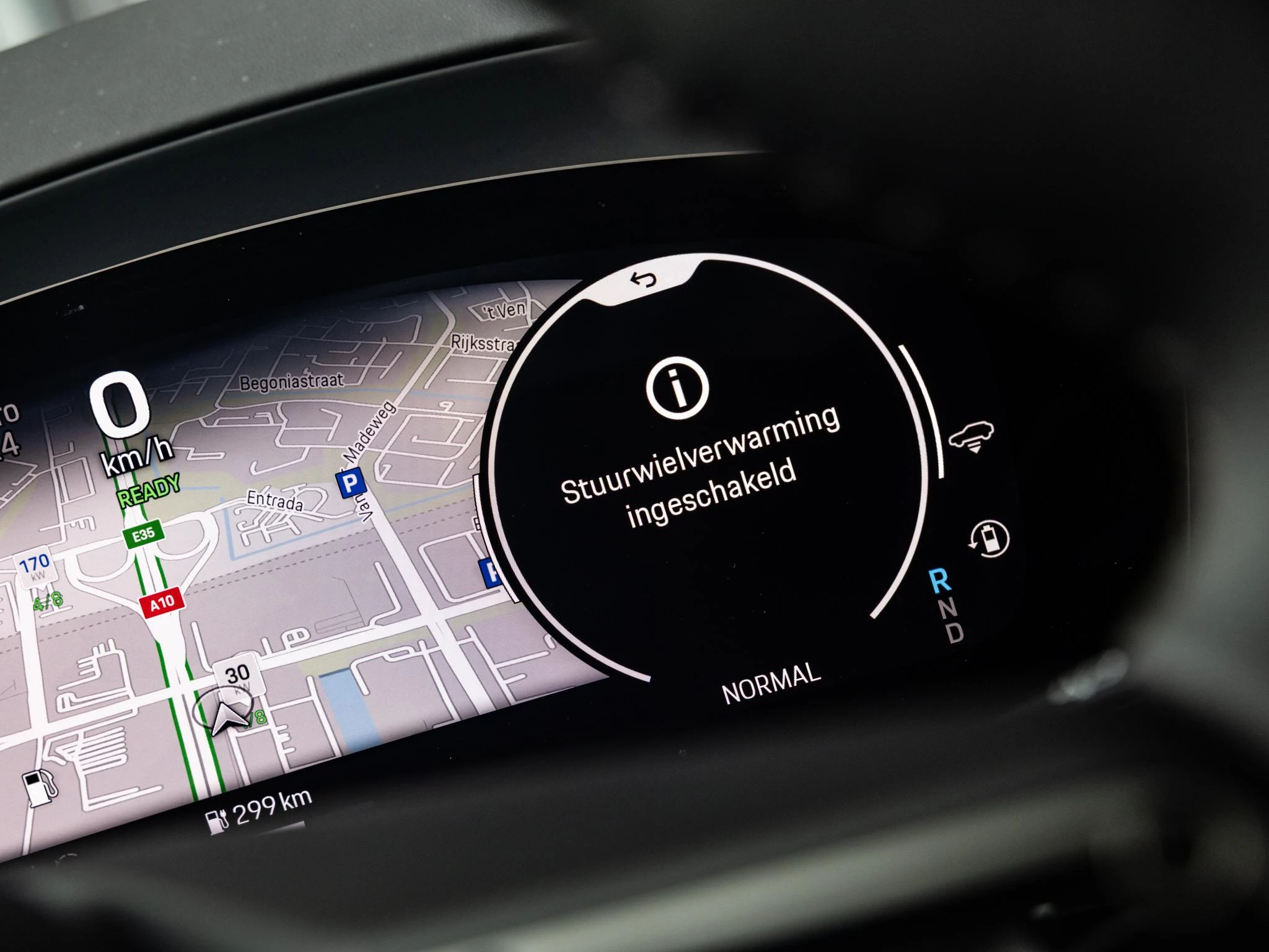 Porsche Macan Turbo 100 kWh