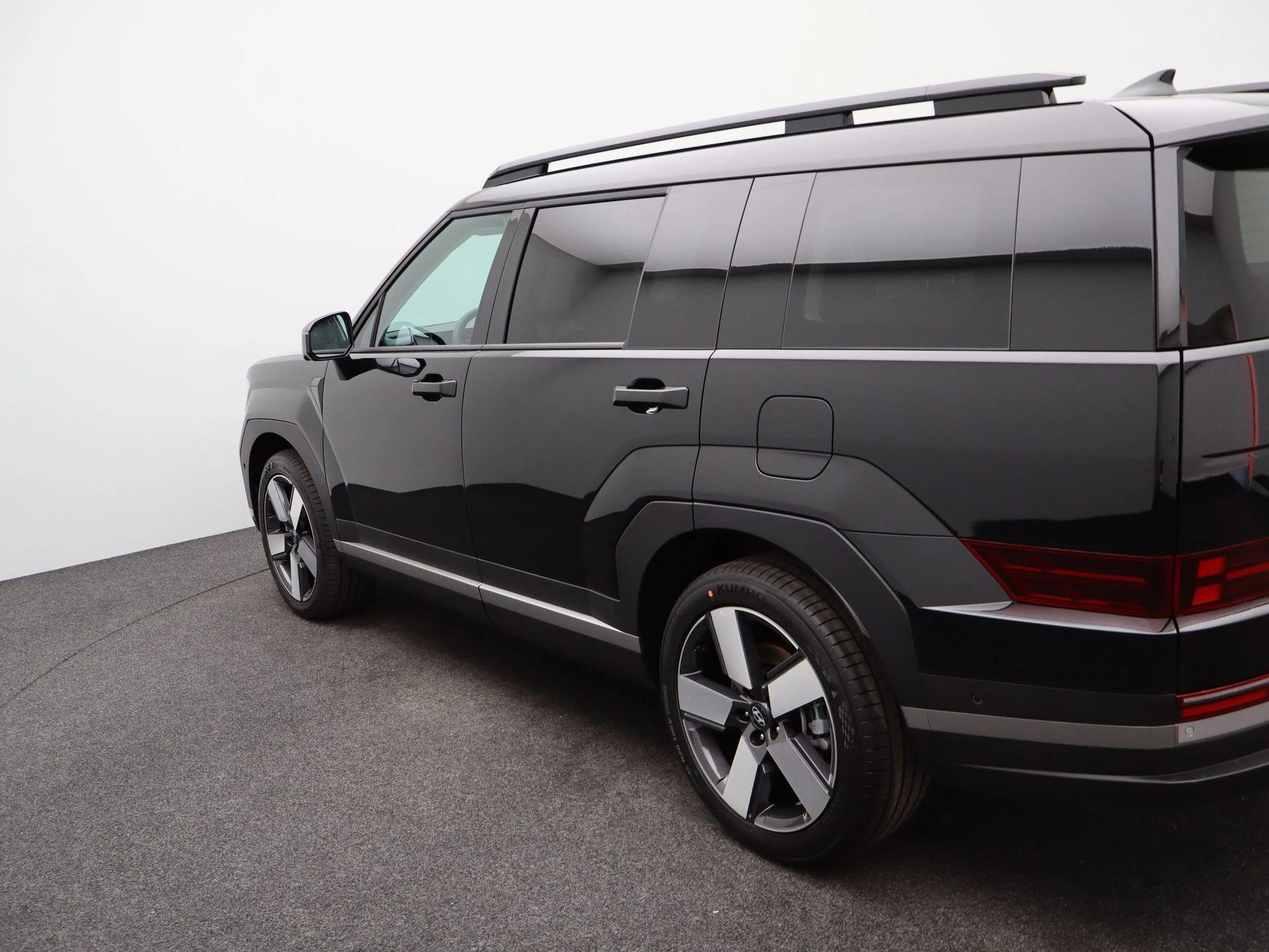 Hyundai-Santa Fe-image-39