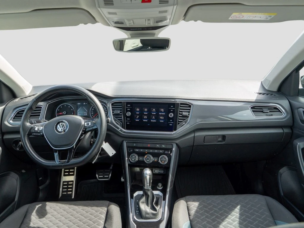 Volkswagen-T-Roc-image-9