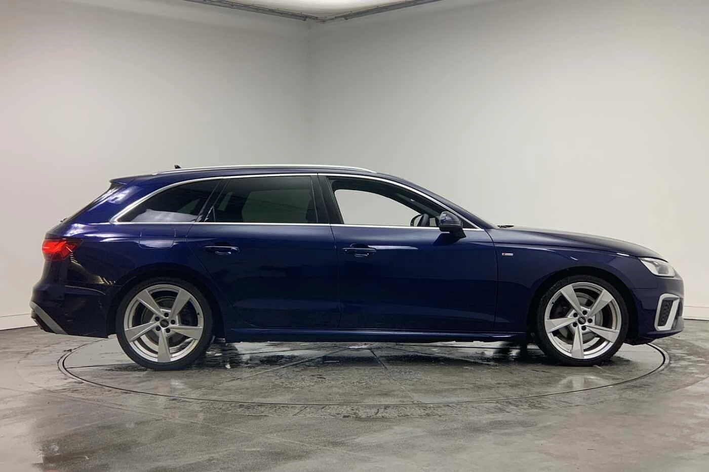 Audi-A4-image-3