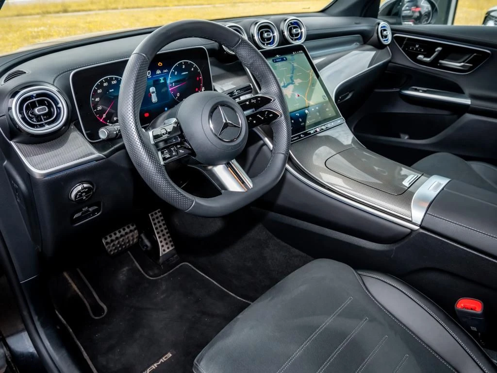 Mercedes-Benz-GLC 300 d-image-8