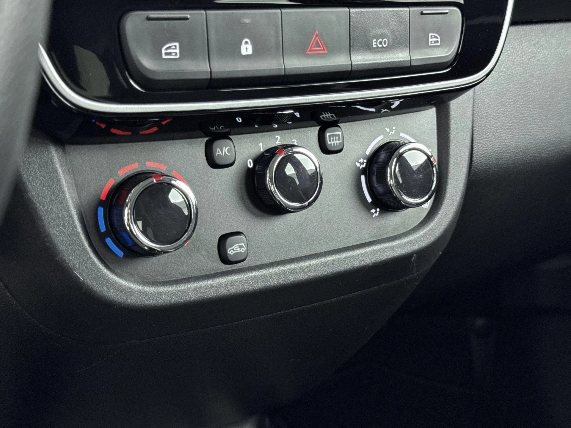 Dacia-Spring-image-16