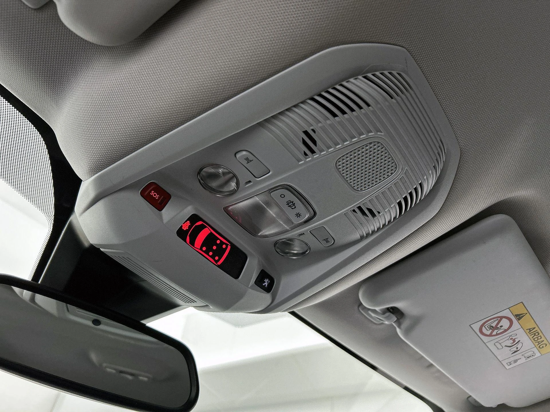Peugeot-5008-image-26