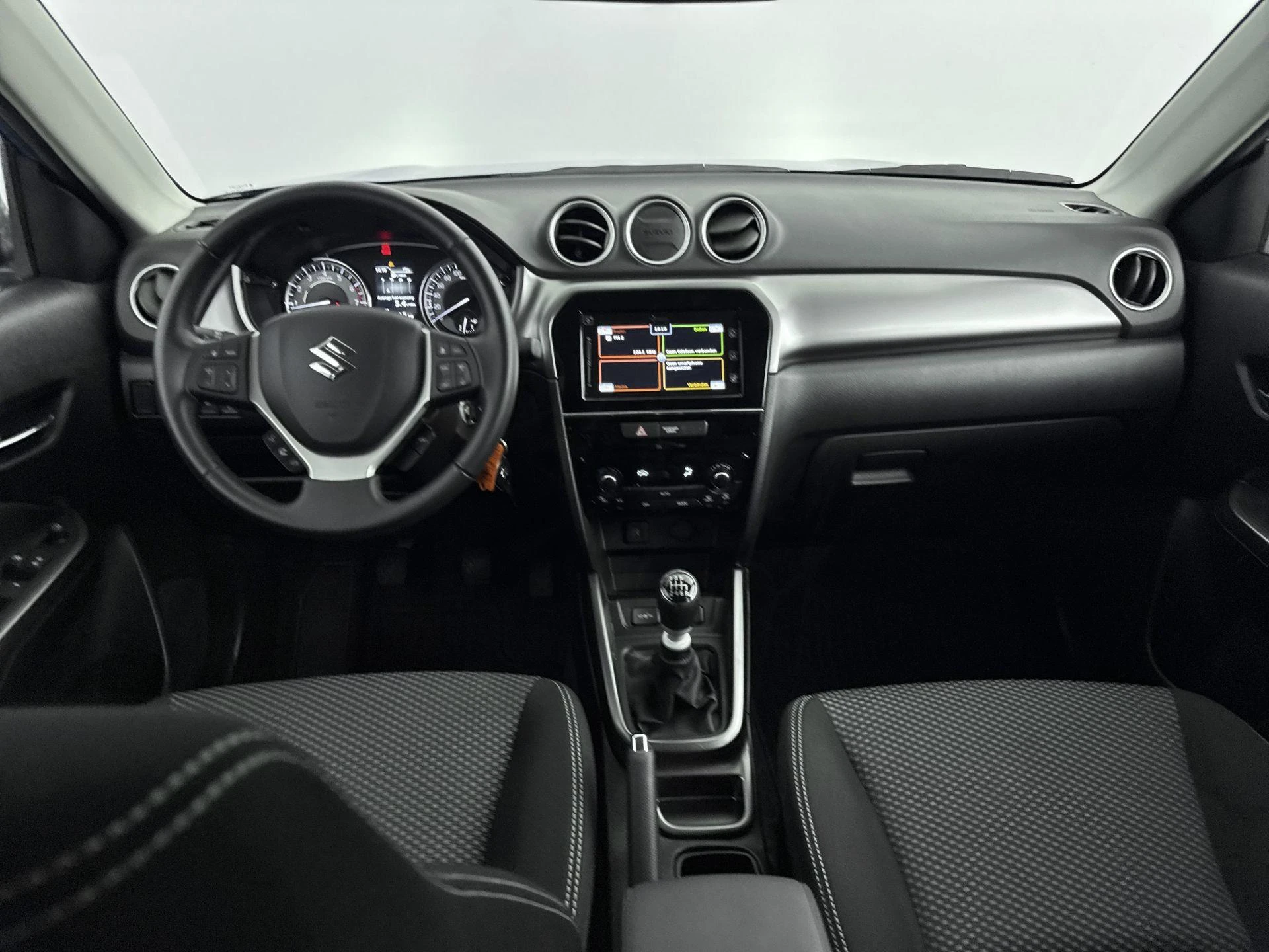 Suzuki-Vitara-image-16