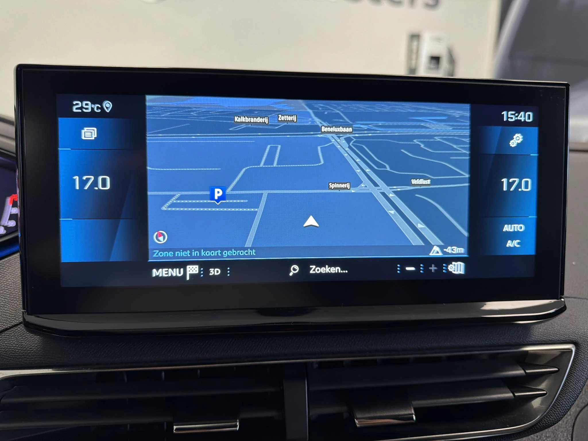 Peugeot-5008-image-11