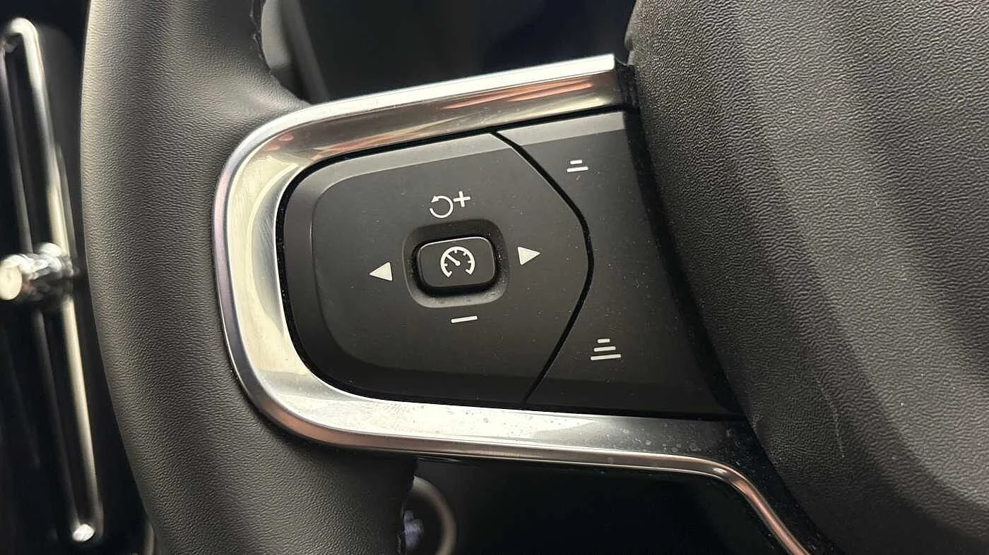 Volvo-XC40-image-22