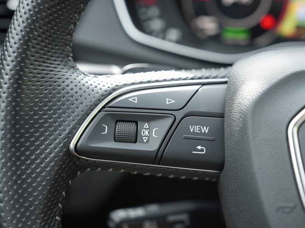 Audi Q5 40 TDI S line Navi ACC AHK Technology