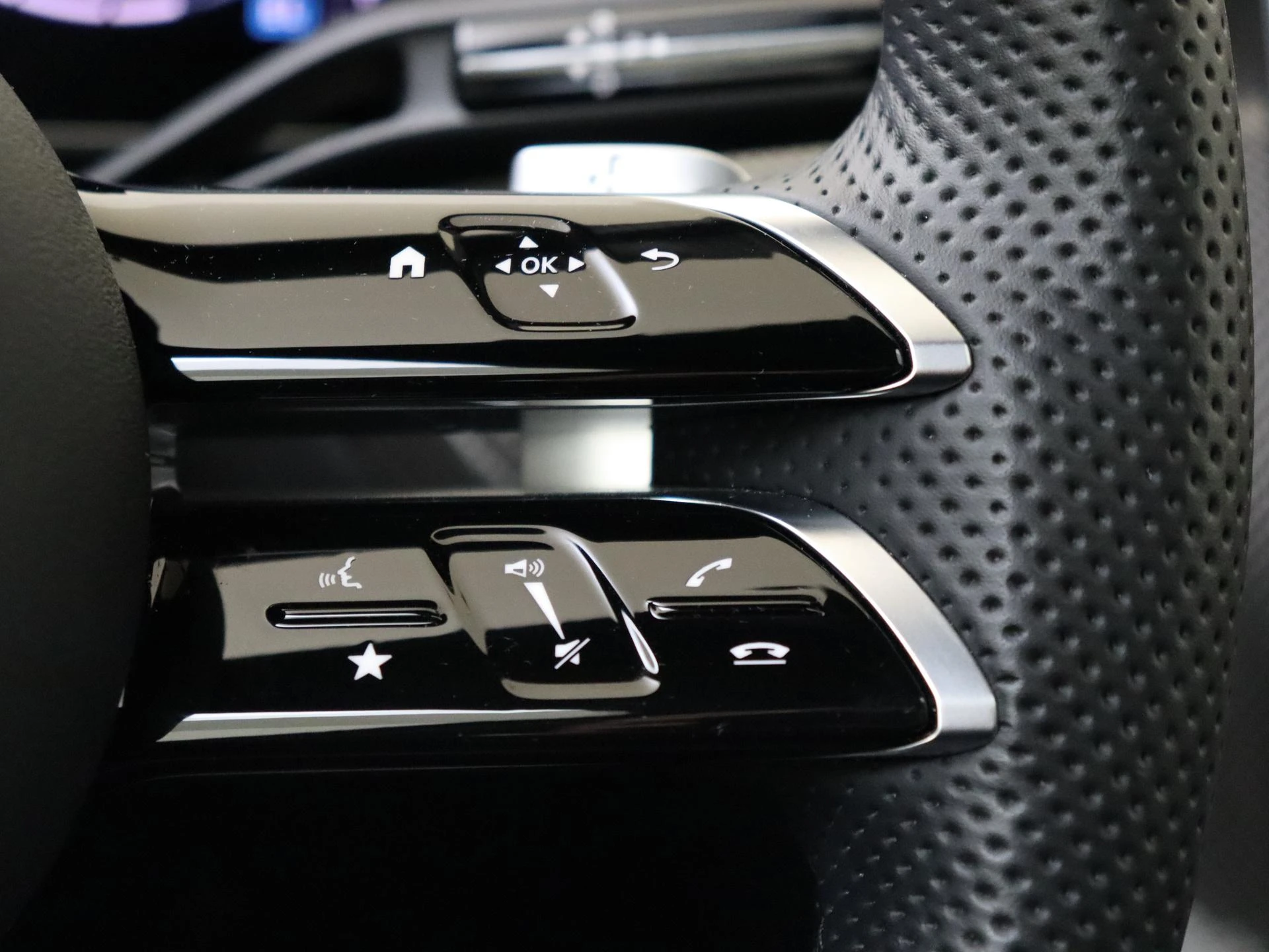 Mercedes-Benz-C-Klasse-image-12