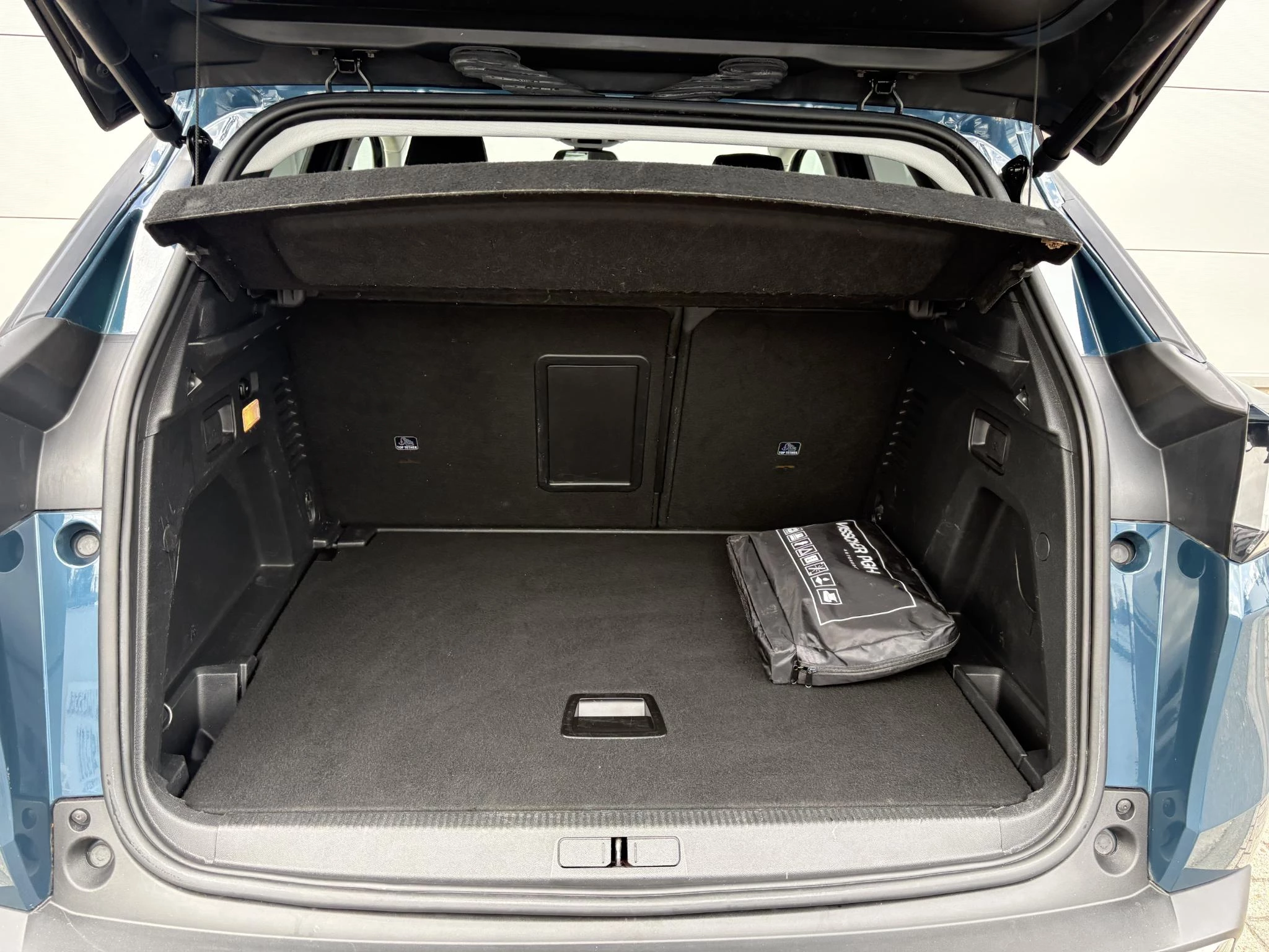 Peugeot 3008 1.2 PureTech Blue Lease Premium