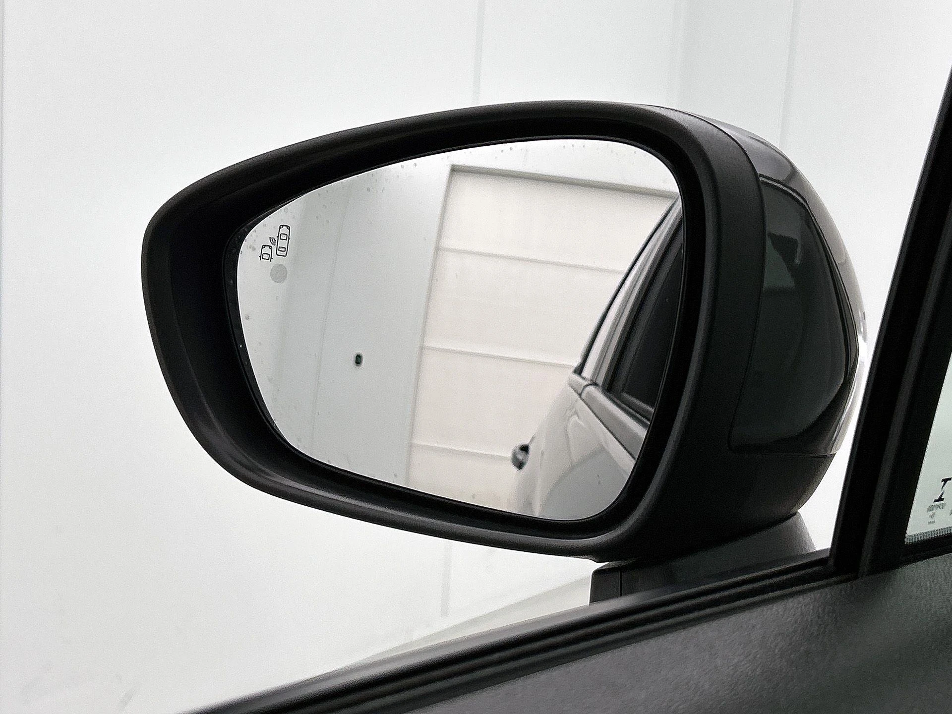 Opel-Crossland X-image-17