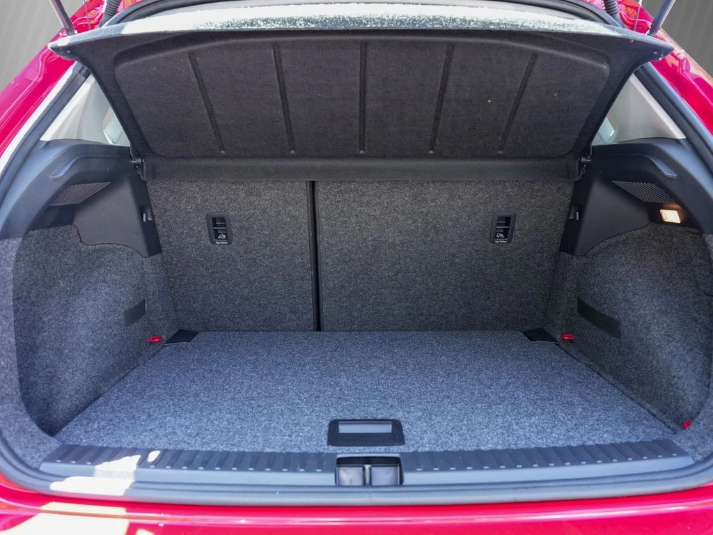 SEAT-Arona-image-5