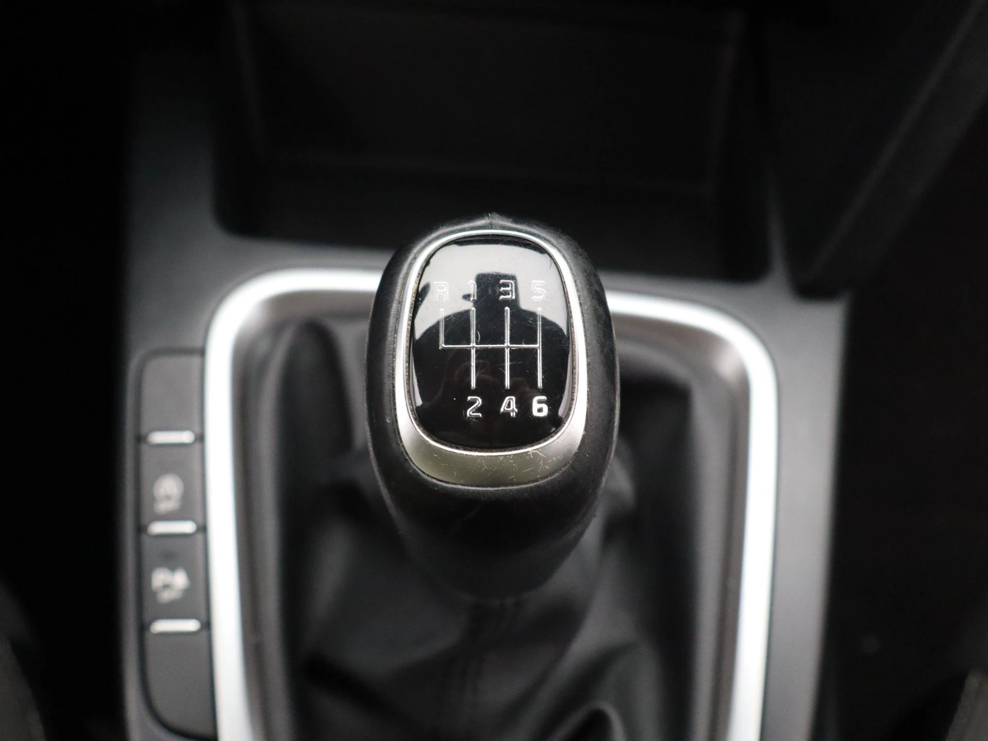 Kia-Ceed Sportswagon-image-16