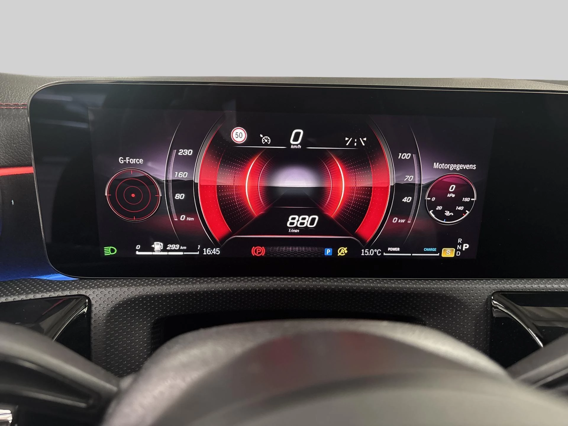 Mercedes-Benz-CLA-image-10