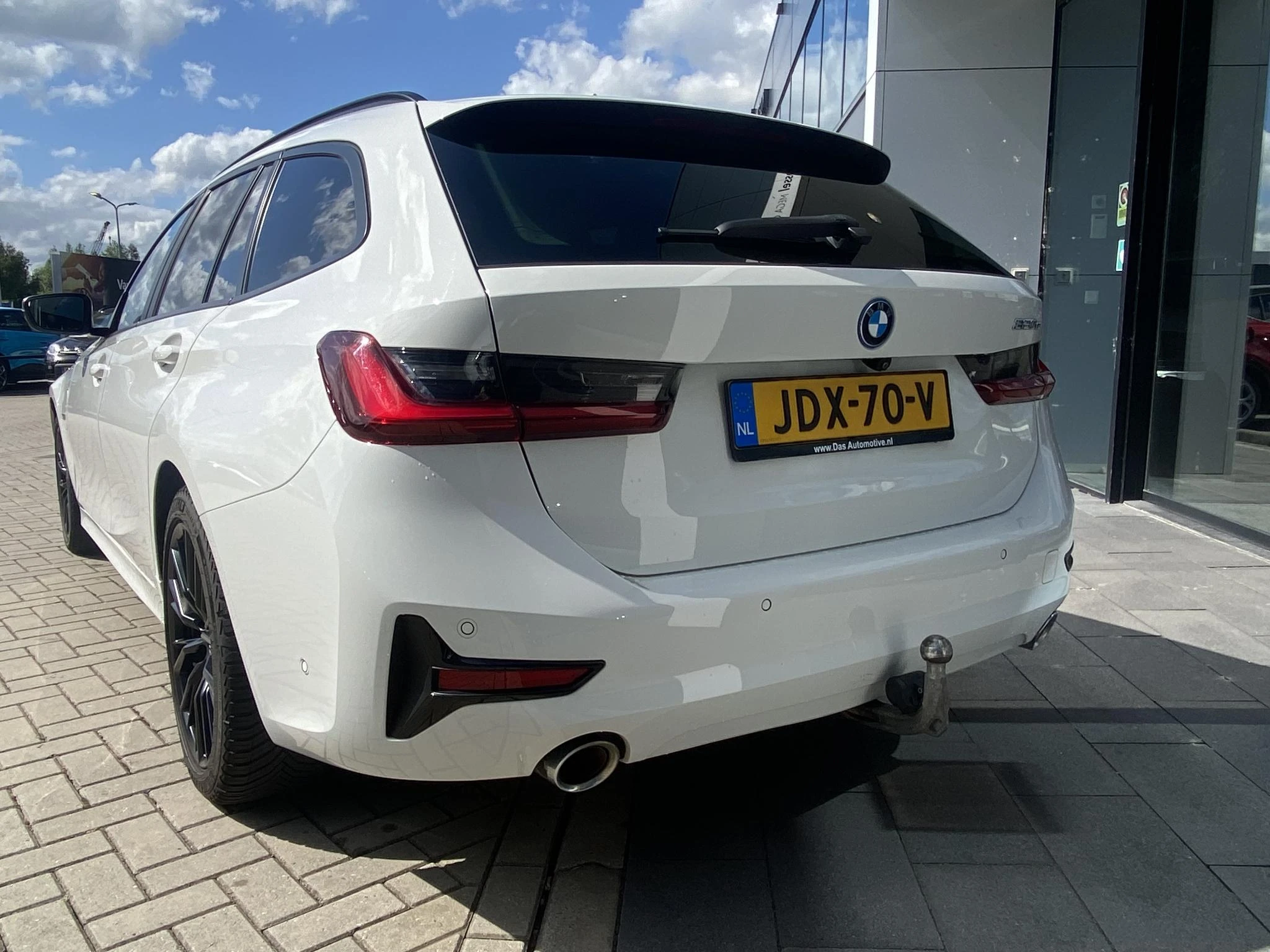 BMW-3 Serie-image-2