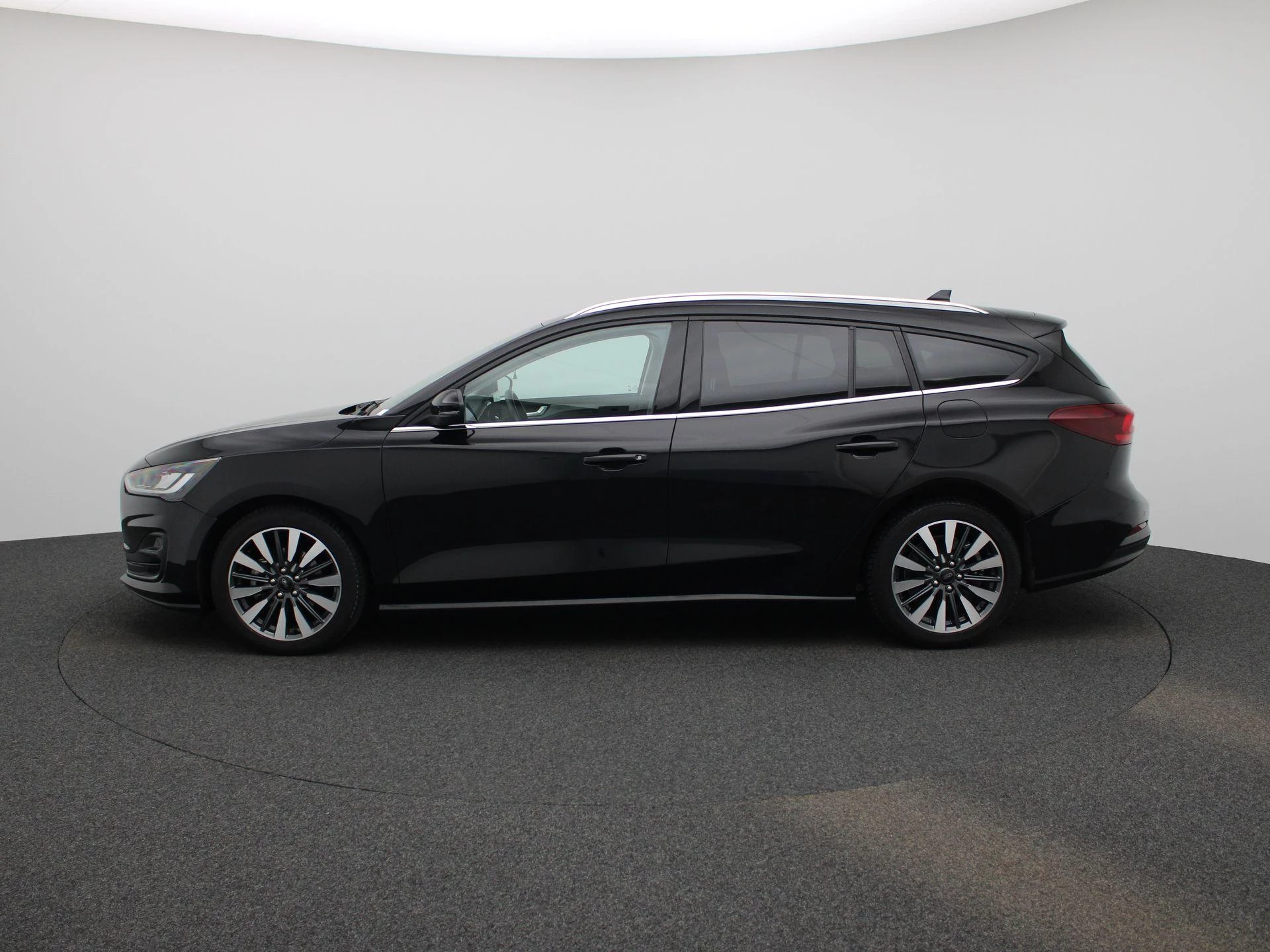 Ford Focus Wagon 1.0 EcoBoost Hybrid Titanium X